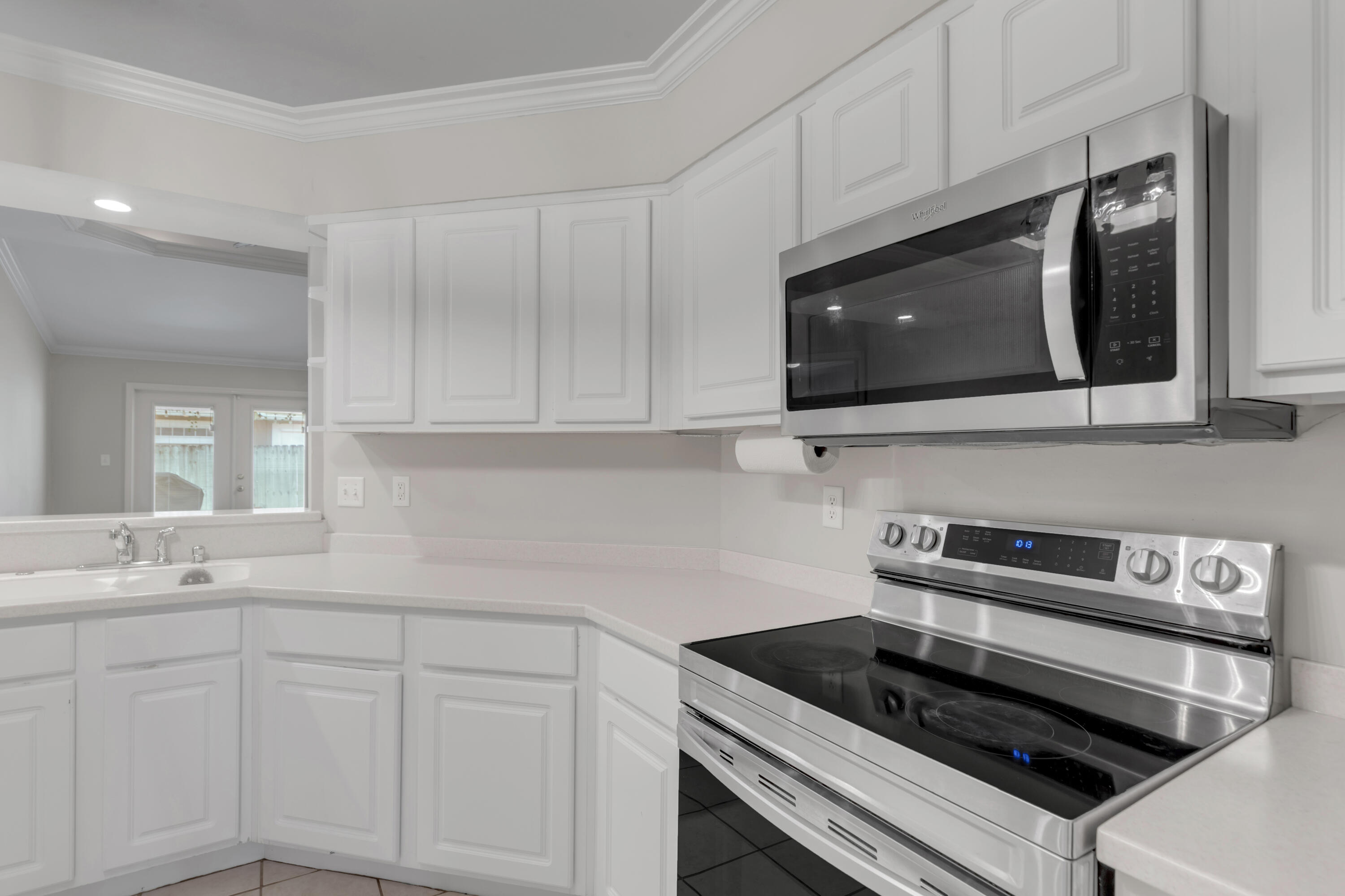 SUMMER PLACE - Residential Lease