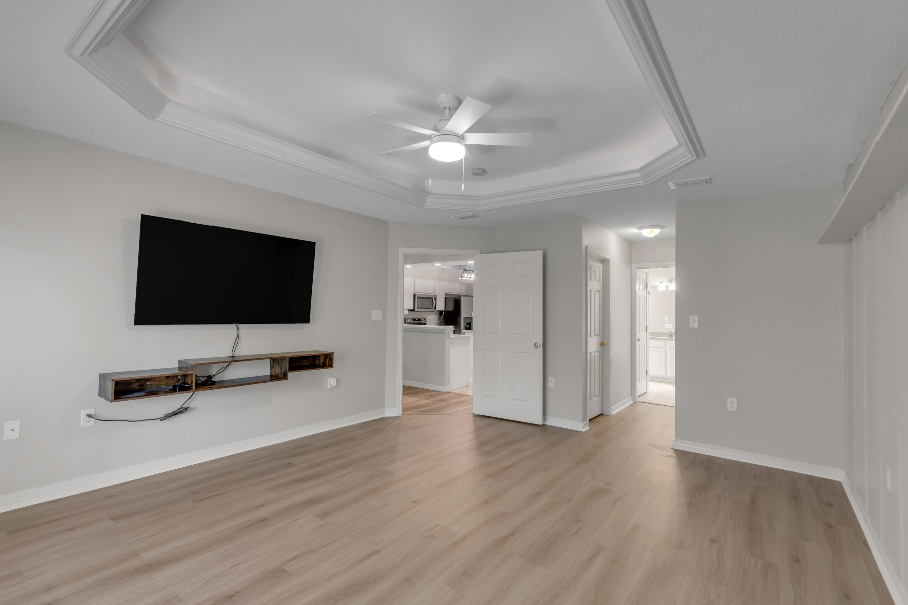 SUMMER PLACE - Residential Lease