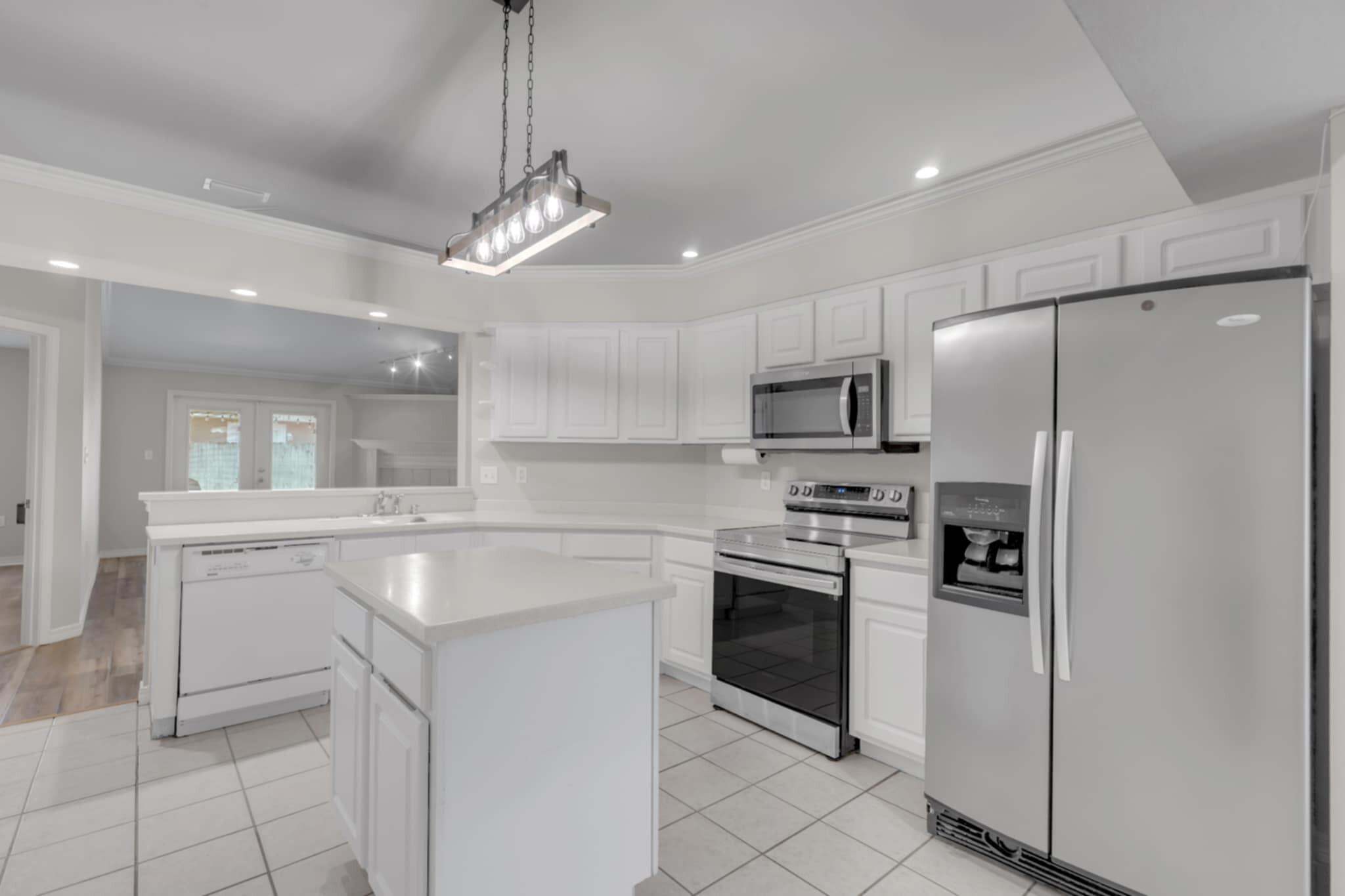SUMMER PLACE - Residential Lease