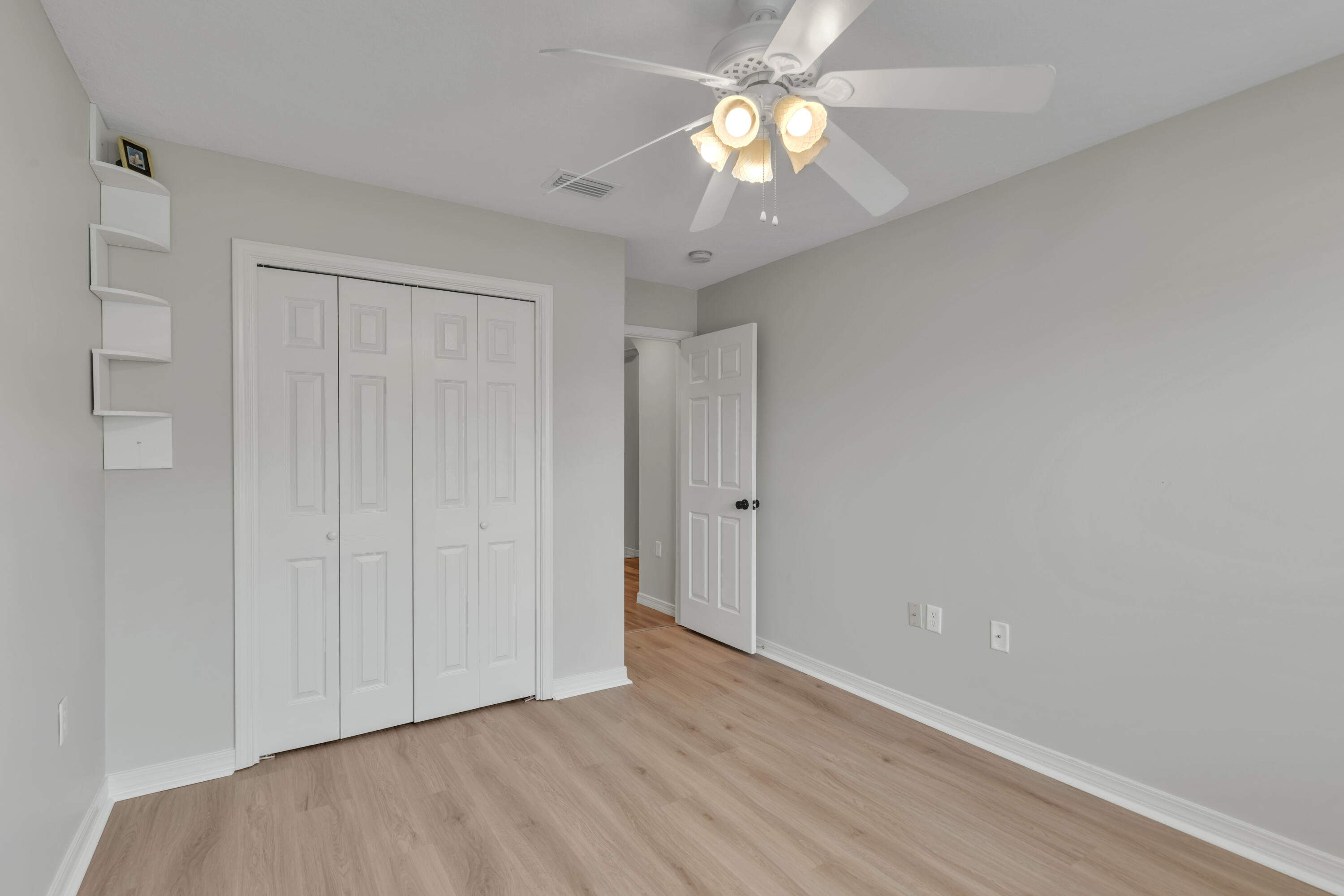 SUMMER PLACE - Residential Lease