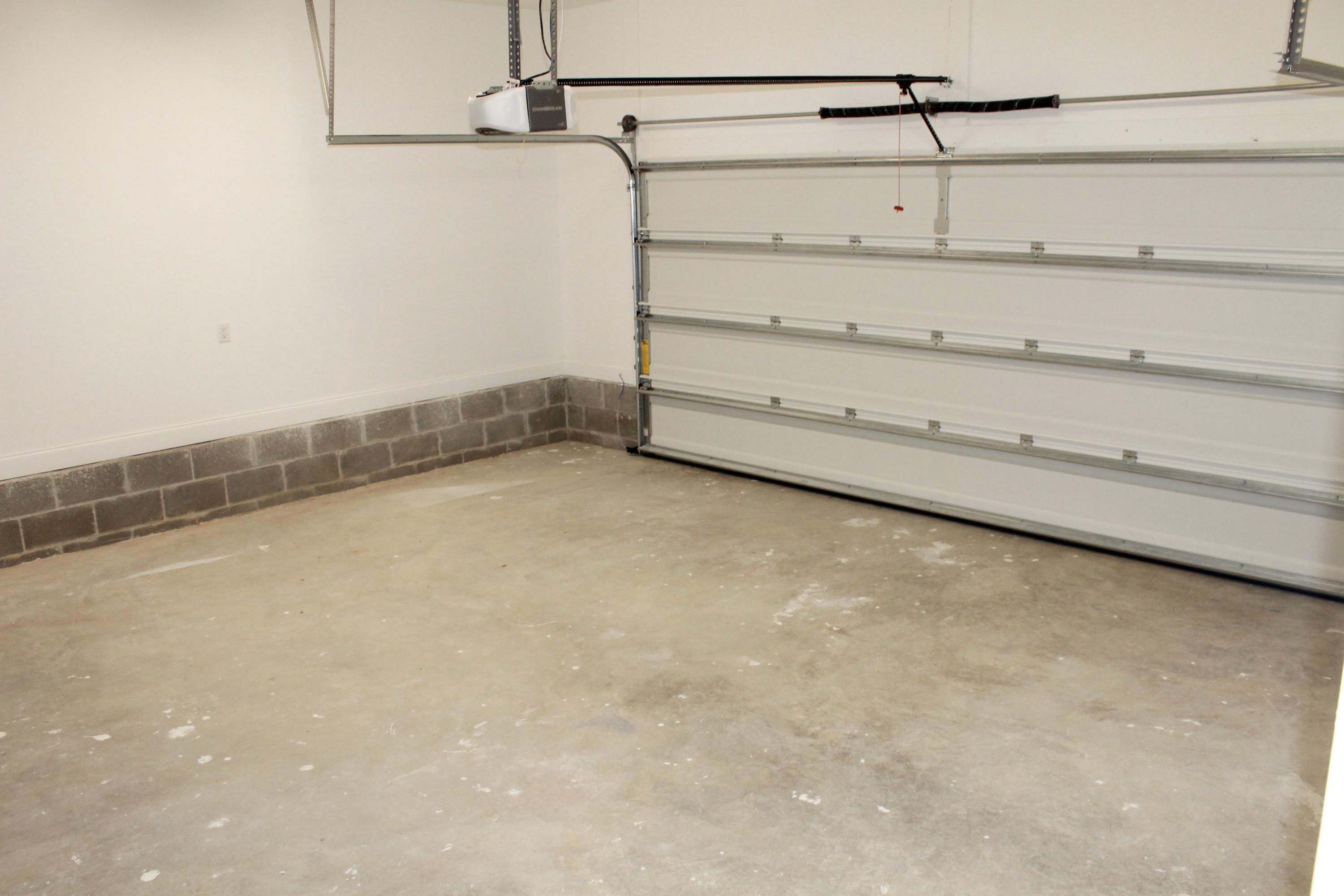 MINGER S/D - Residential Lease