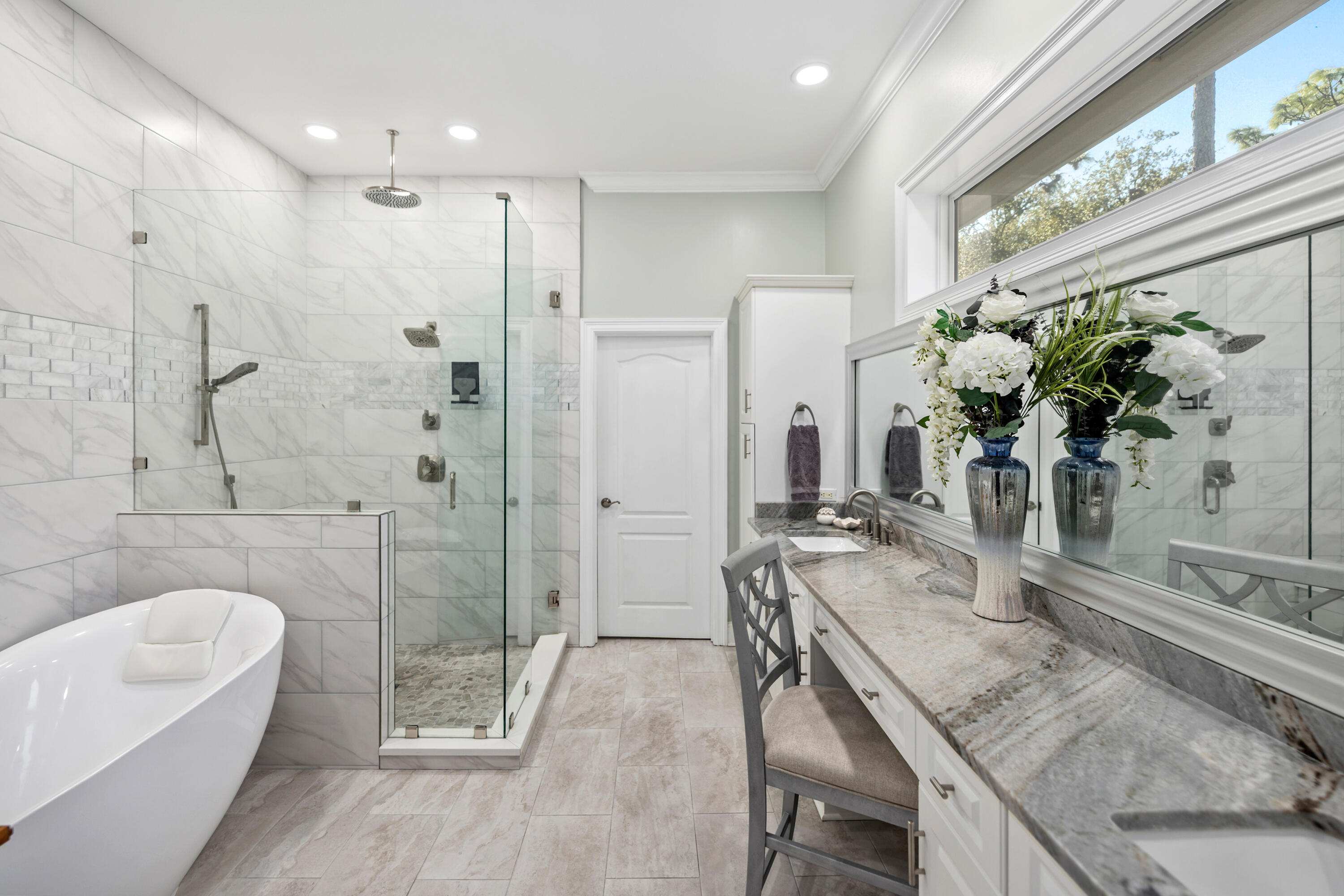 BAYTOWNE AVE EAST - Residential