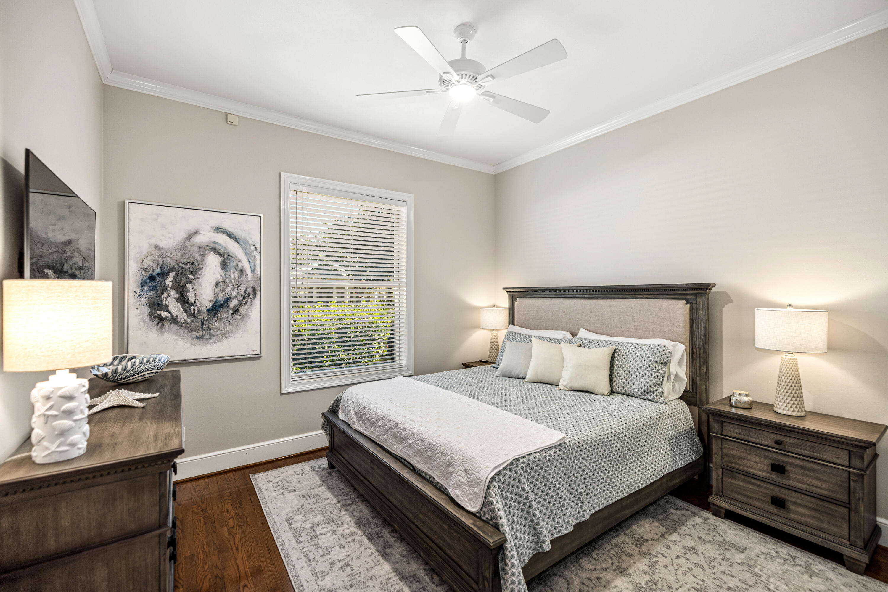 BAYTOWNE AVE EAST - Residential