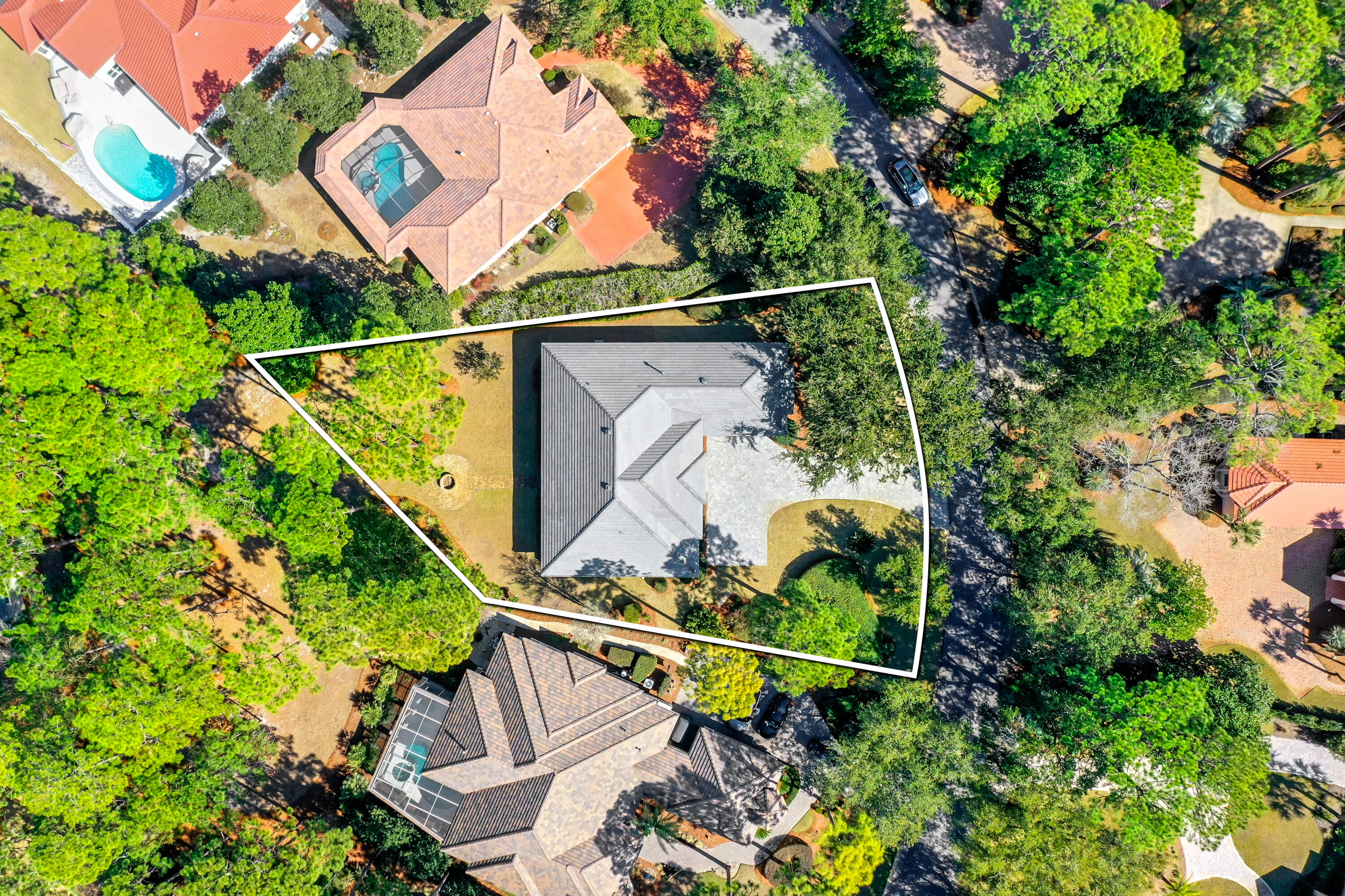 BAYTOWNE AVE EAST - Residential