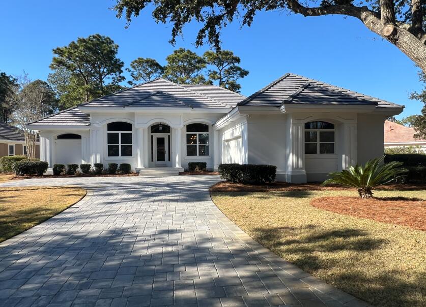 BAYTOWNE AVE EAST - Residential