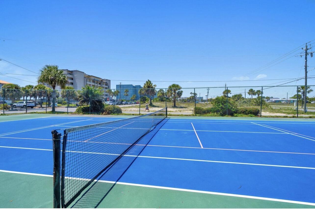 EMERALD ISLE - Residential