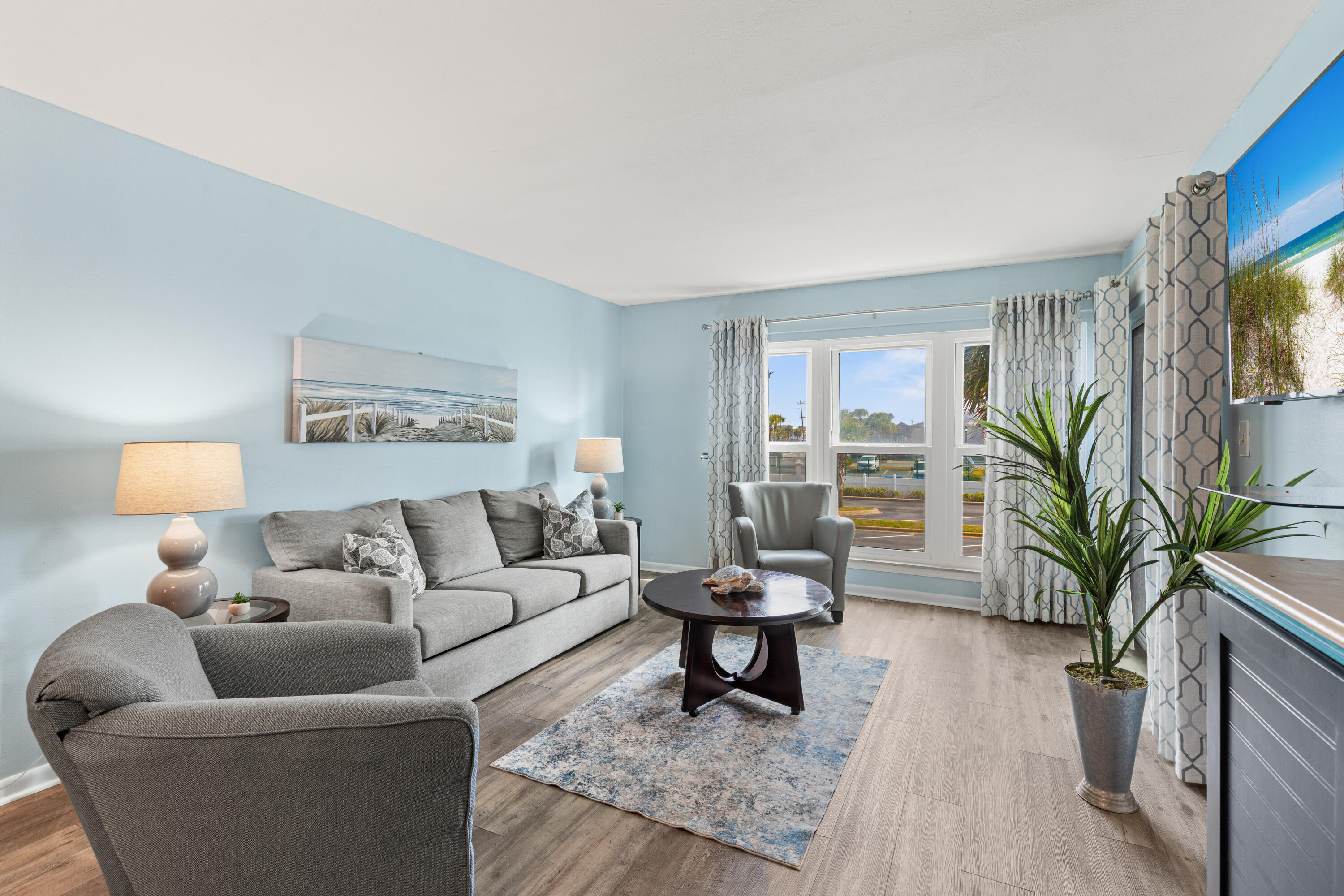 EMERALD ISLE - Residential