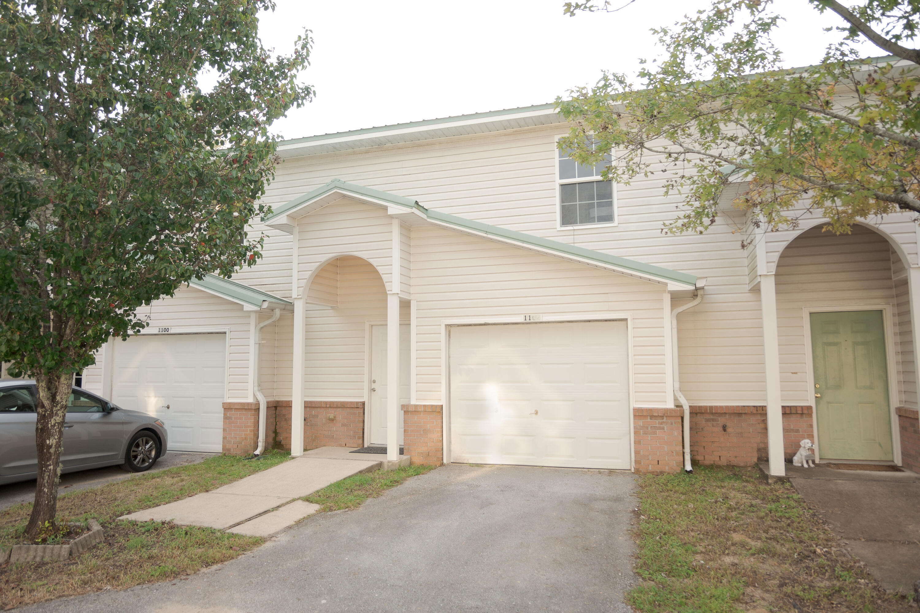 SHADY OAKS - Residential