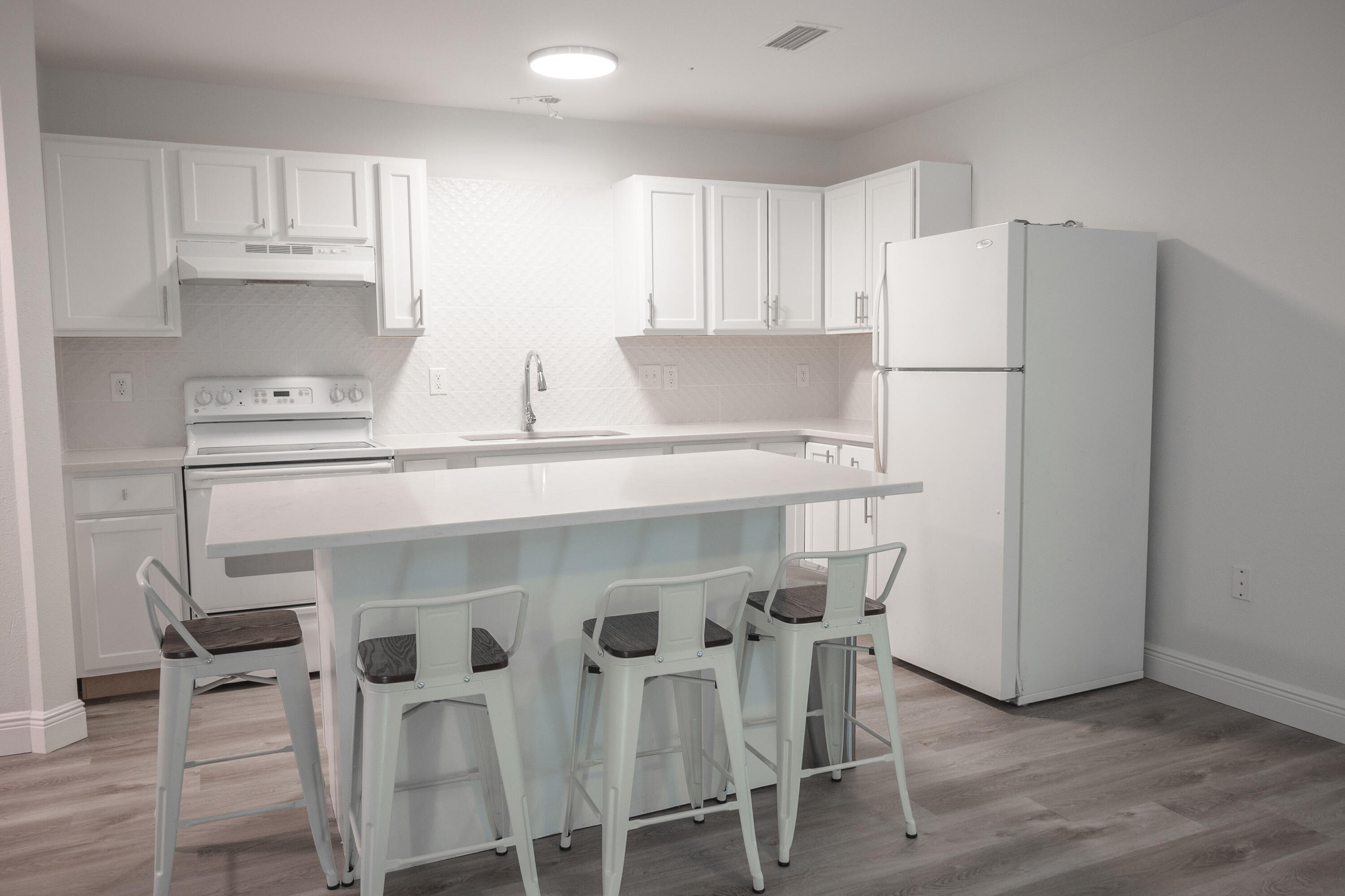 SHADY OAKS - Residential