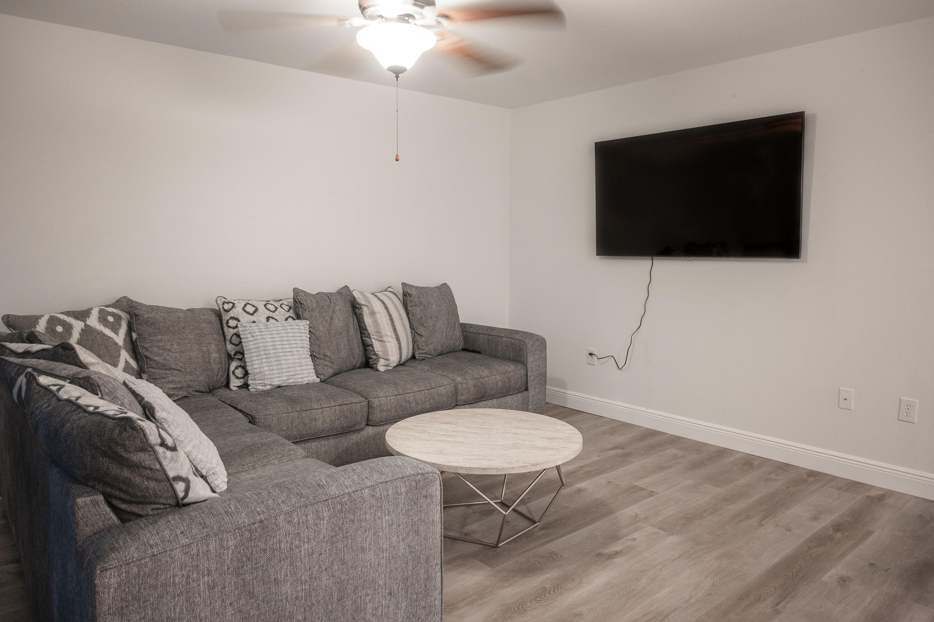 SHADY OAKS - Residential