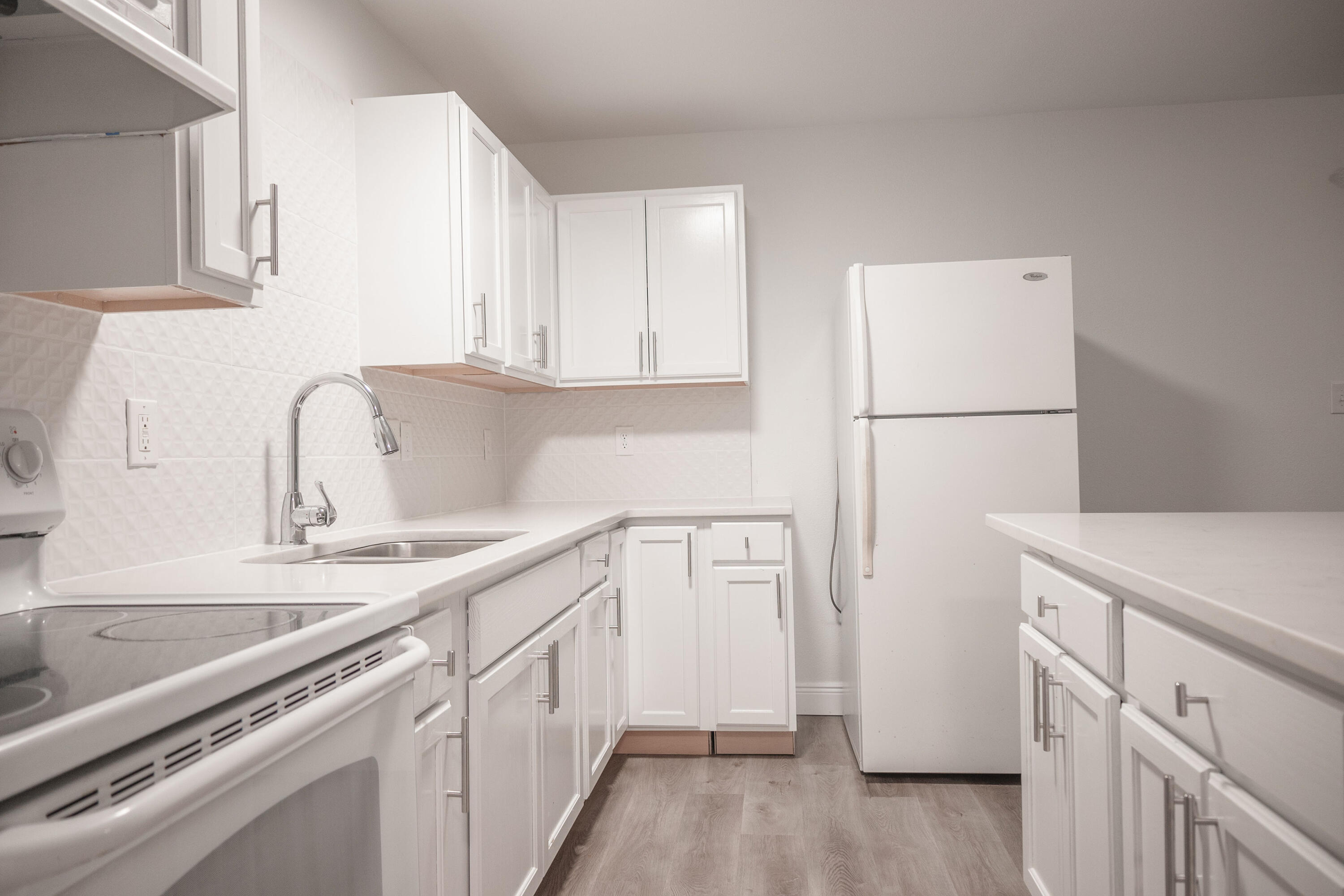 SHADY OAKS - Residential