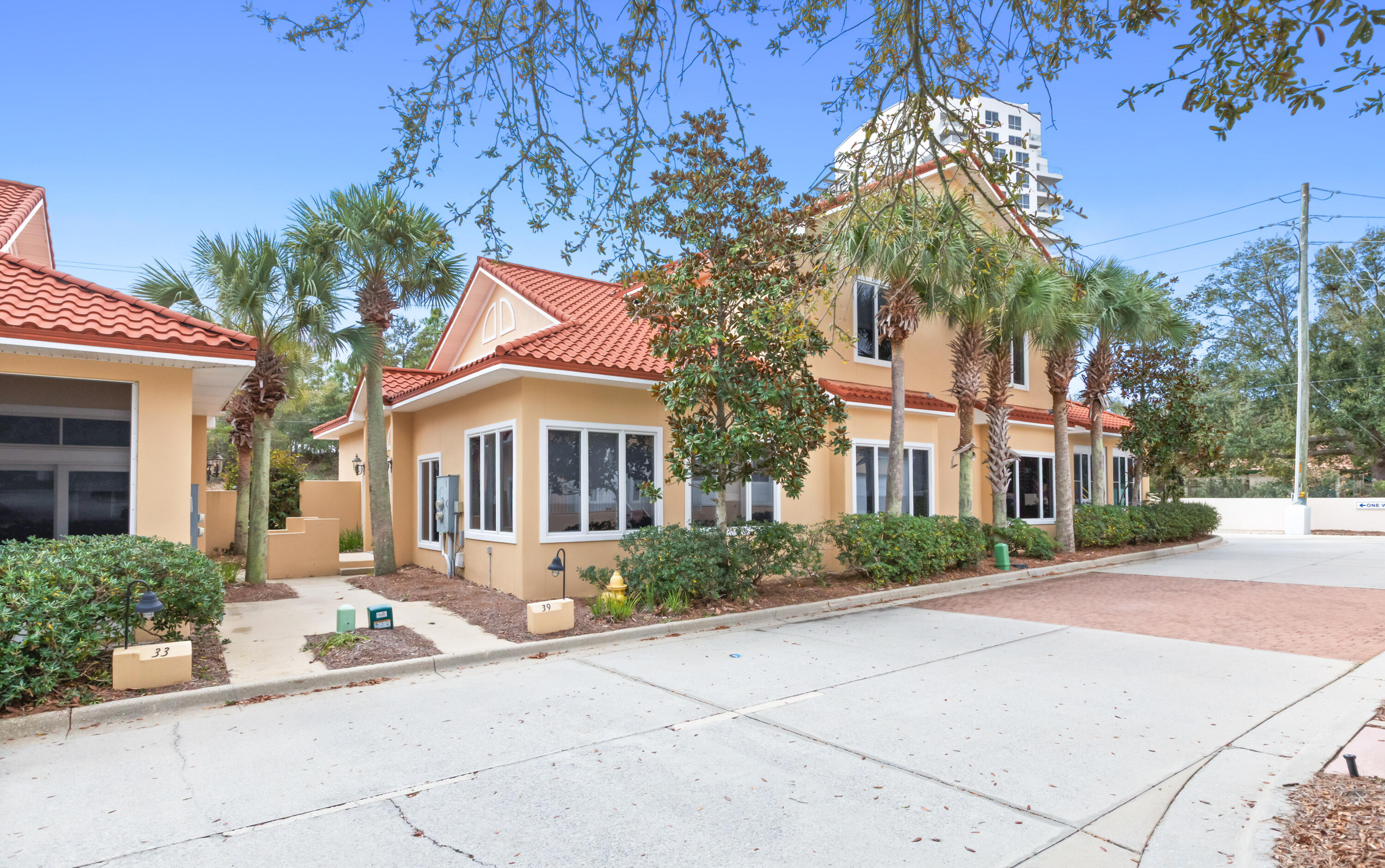 CAPTIVA AT TOPS'L - Residential