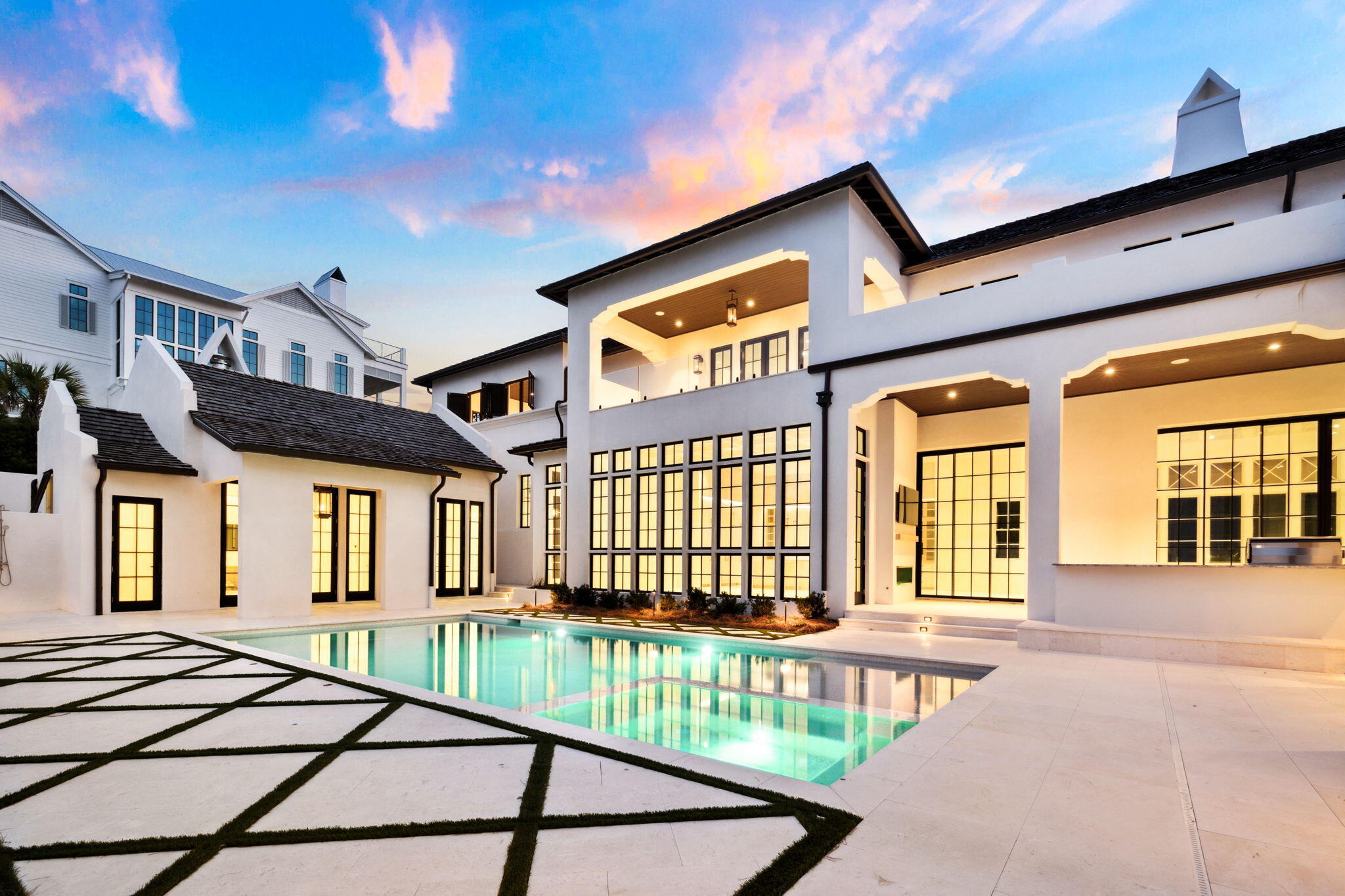 22 E Bermuda Drive