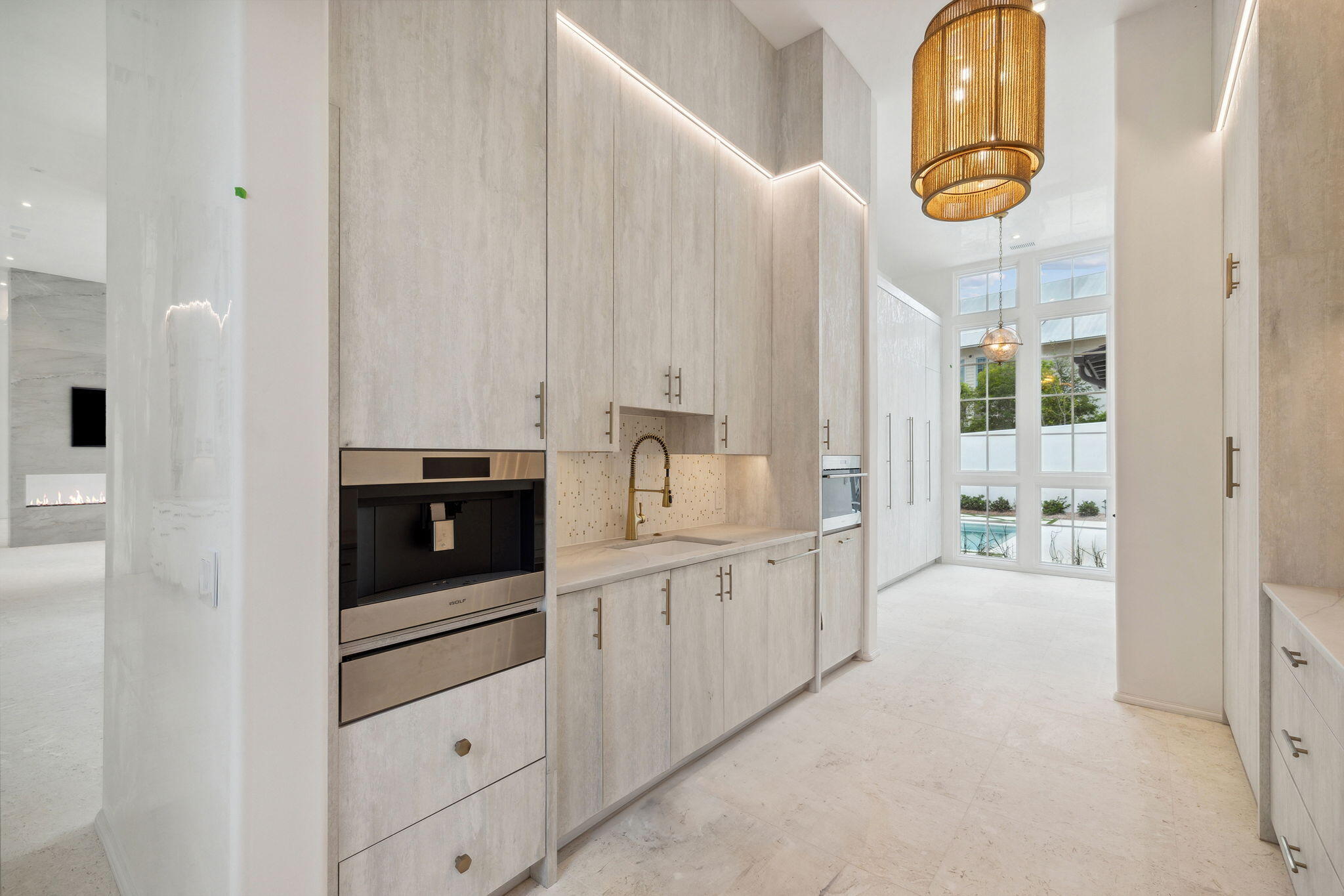 RETREAT THE - Residential