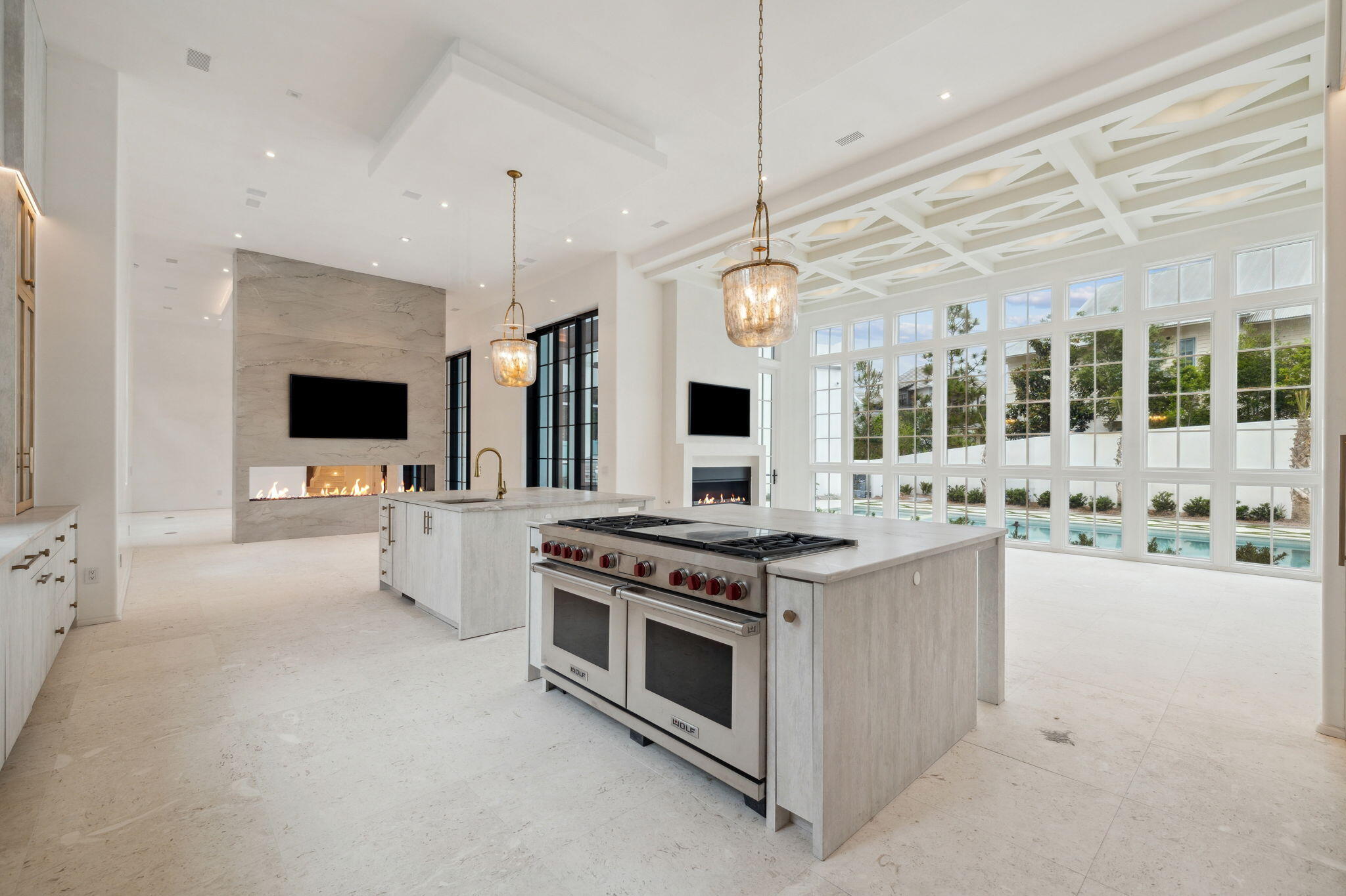 22 E Bermuda Drive