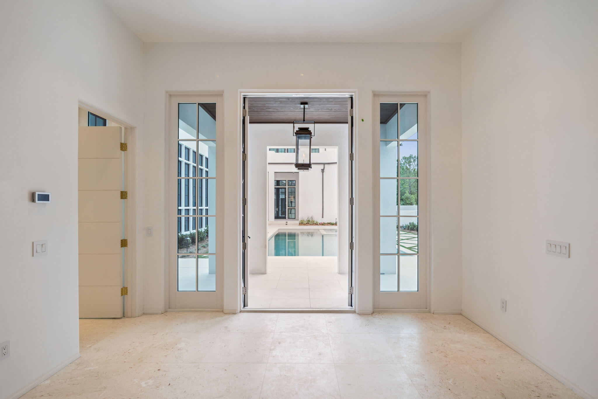 RETREAT THE - Residential