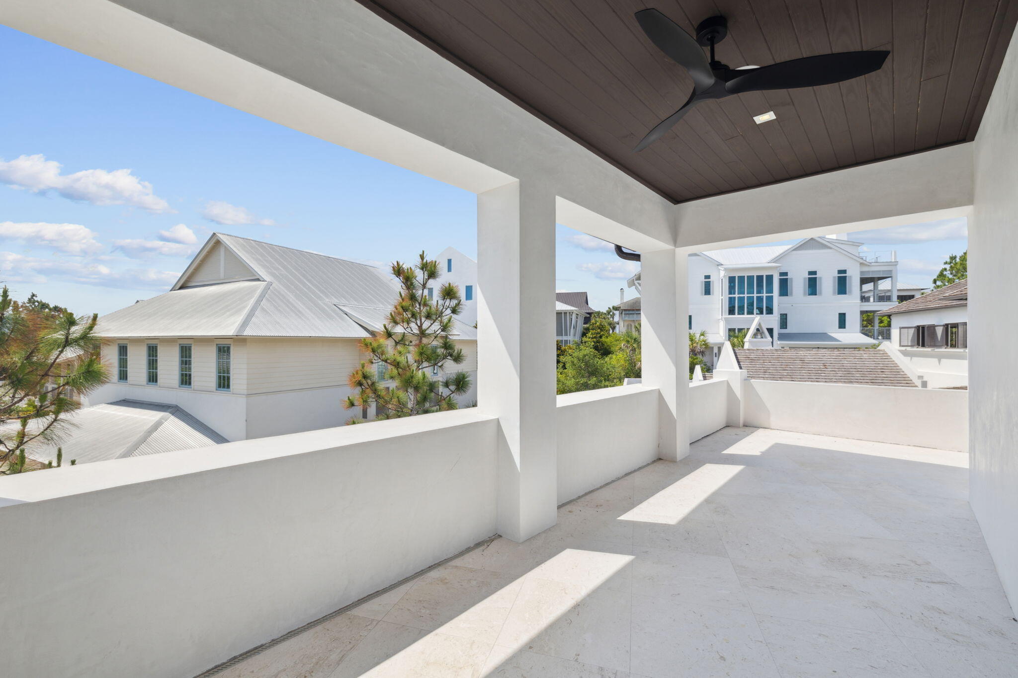 RETREAT THE - Residential