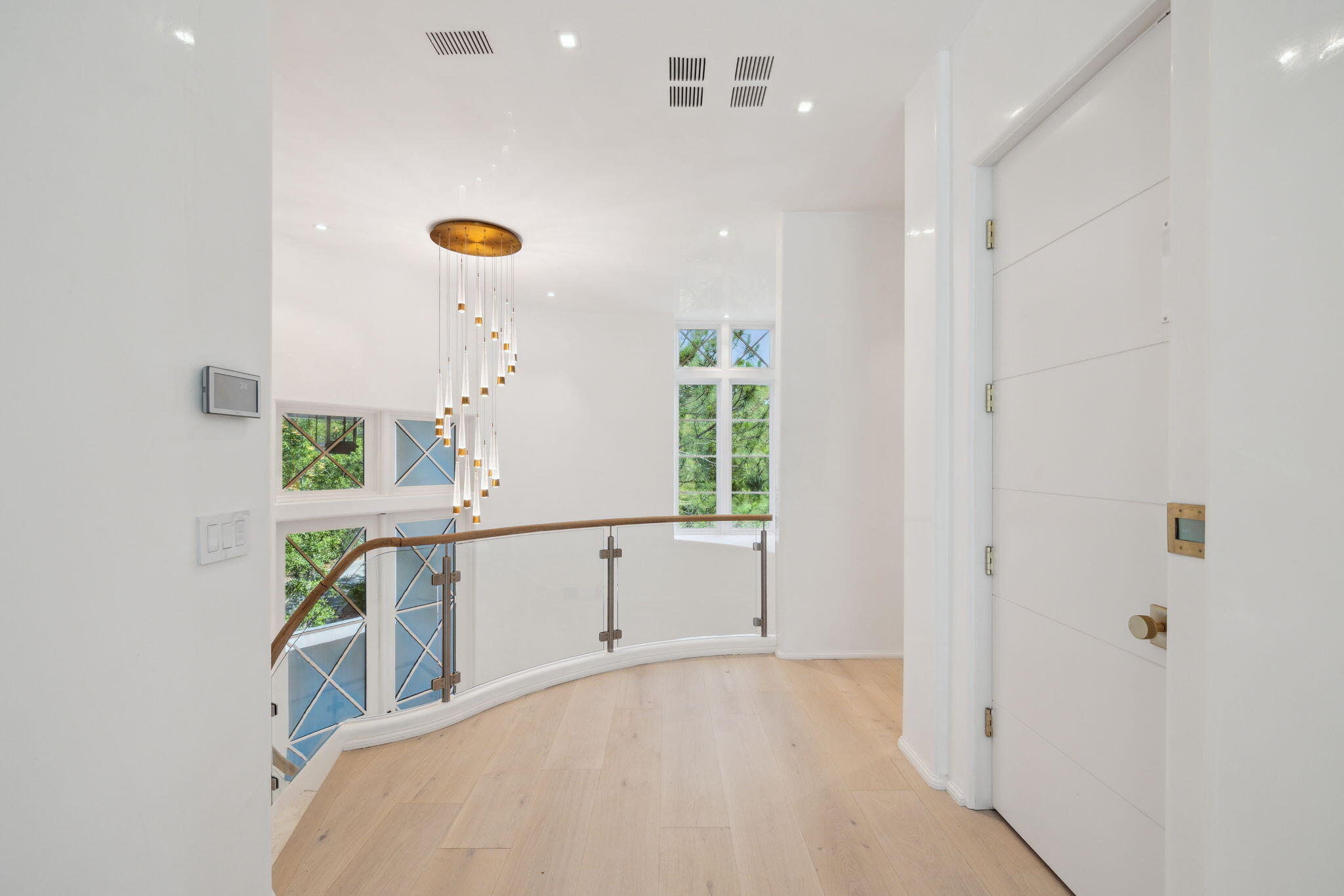 RETREAT THE - Residential