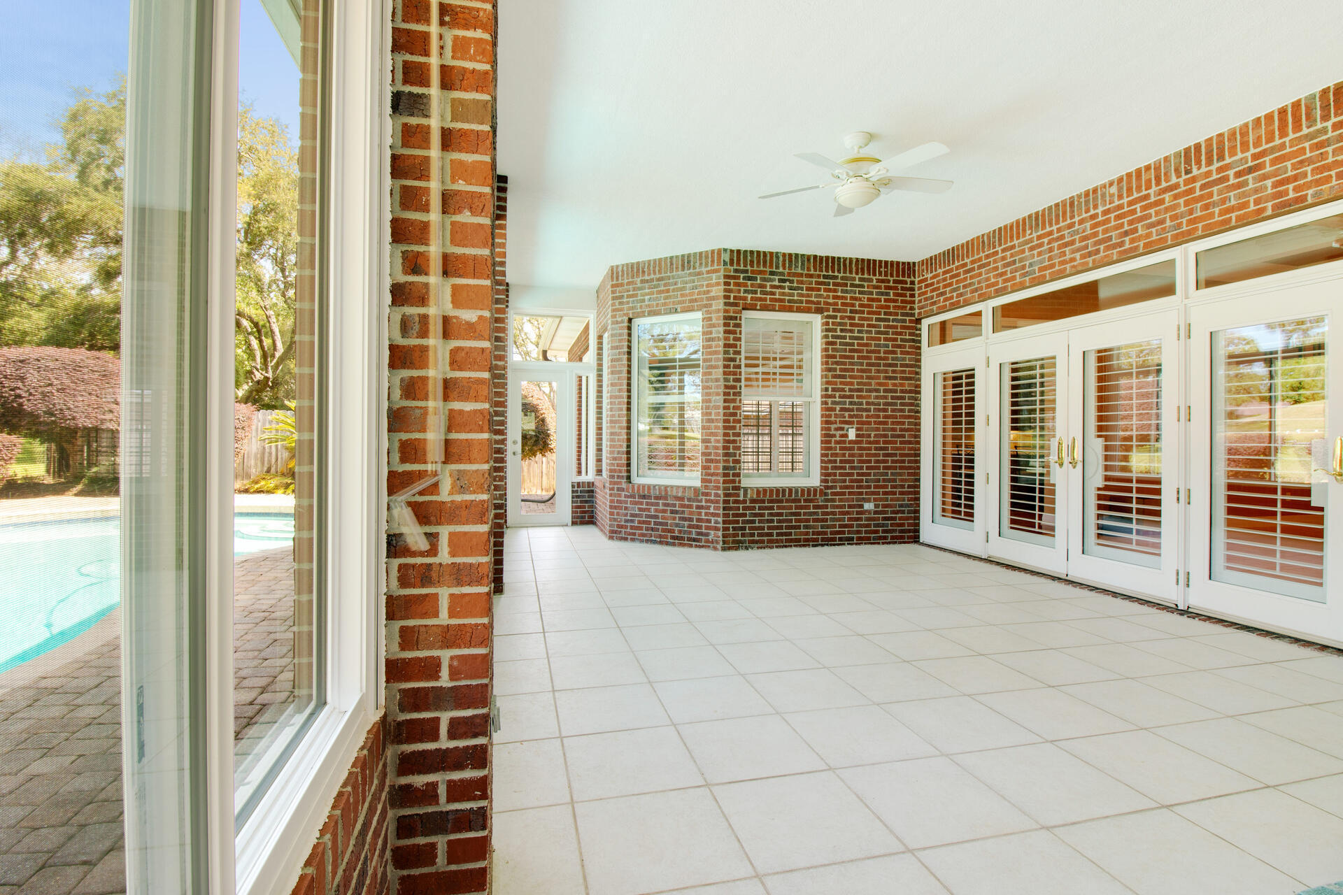 1211-Lake Lorraine - Residential