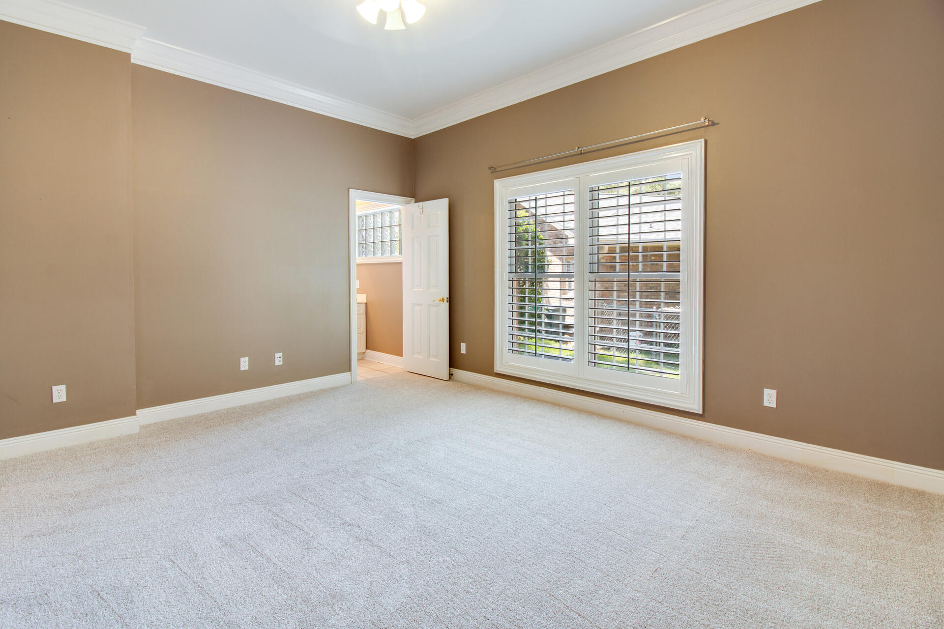 1211-Lake Lorraine - Residential