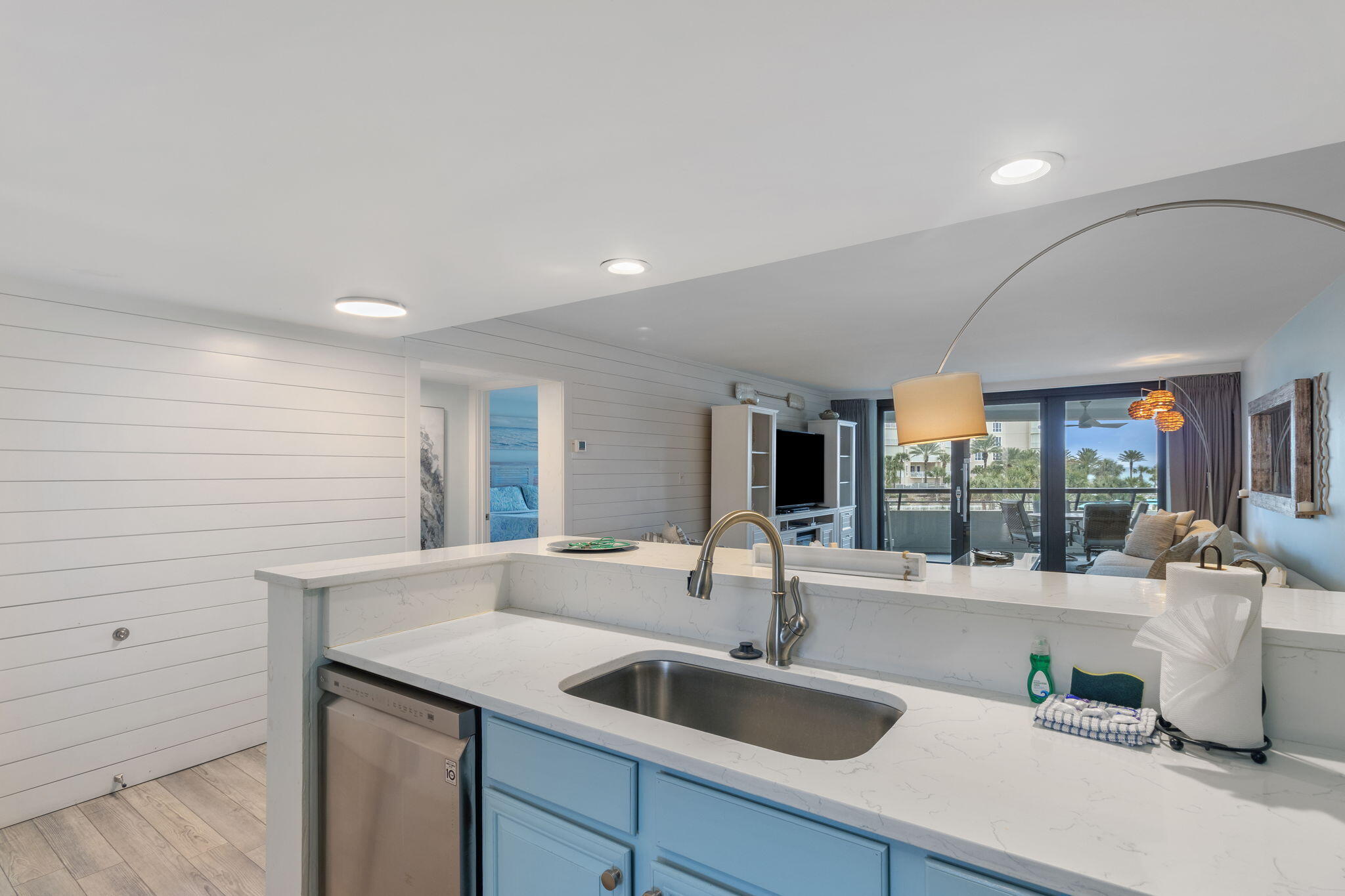 EDGEWATER - Residential