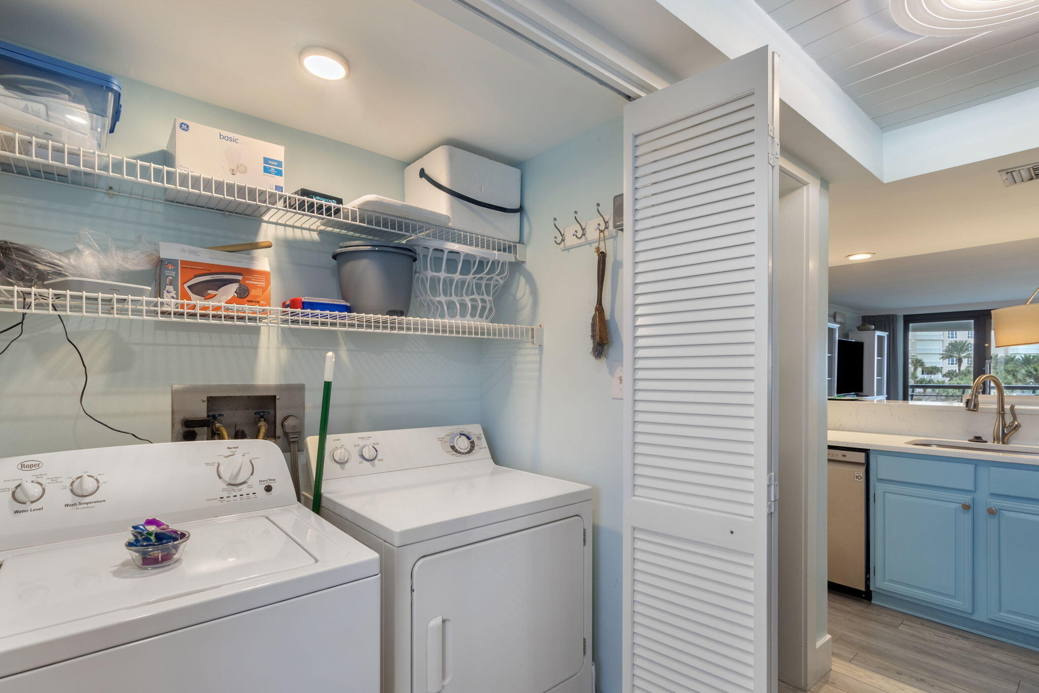 EDGEWATER - Residential