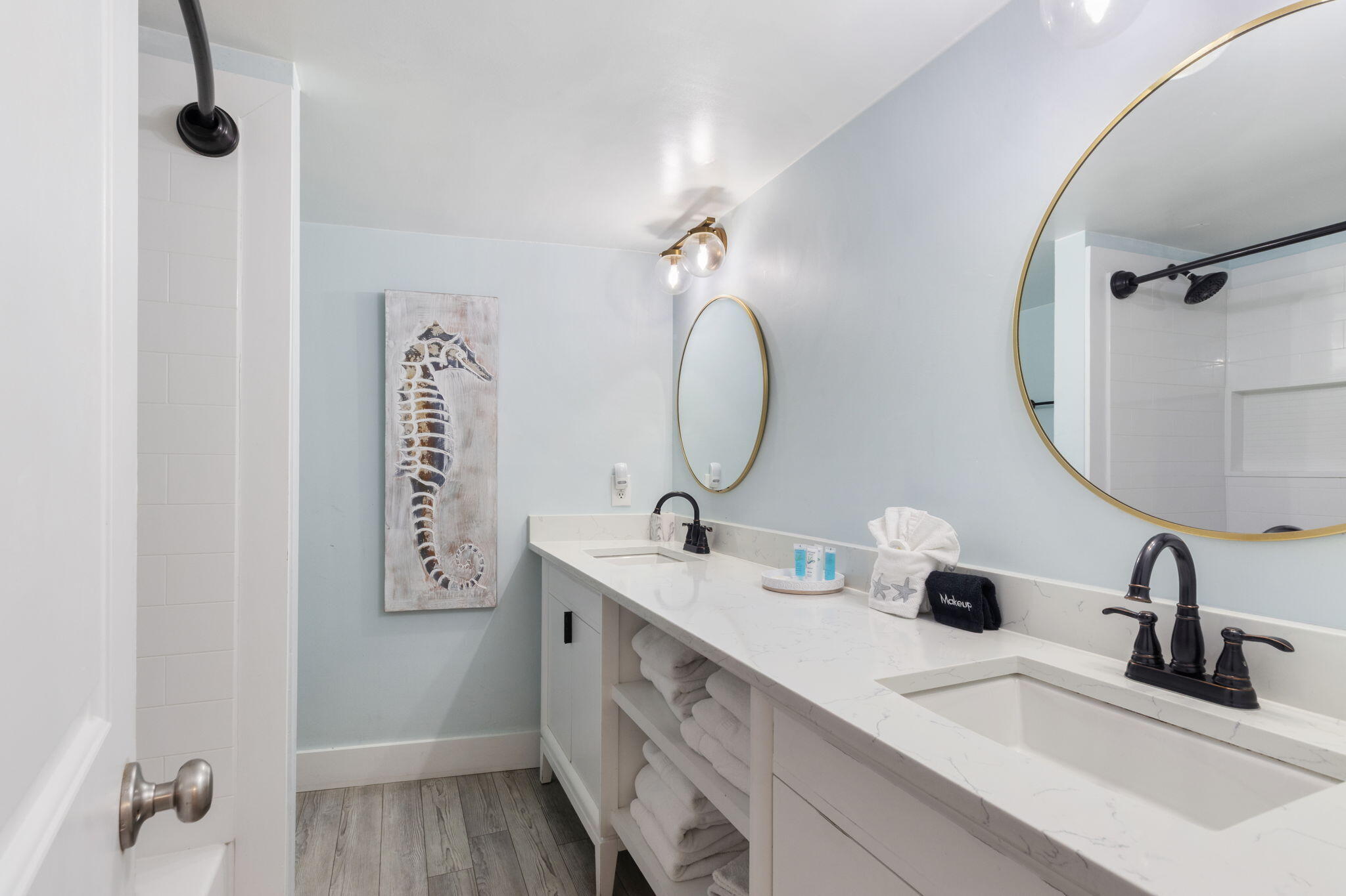 EDGEWATER - Residential