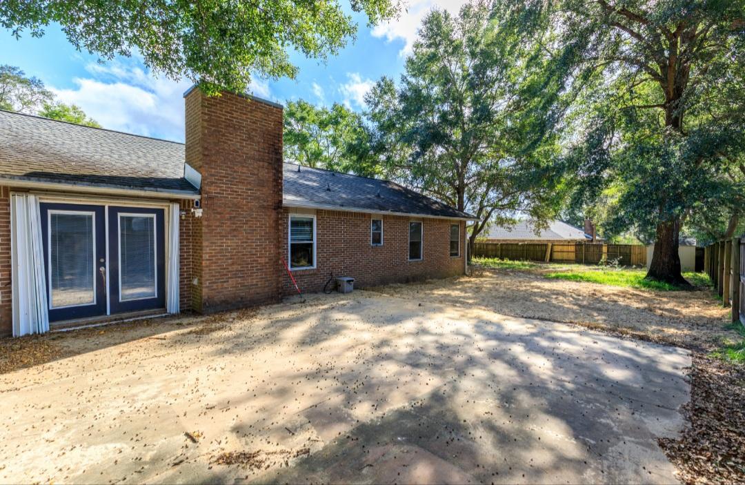 PINECREST ADDN - Residential