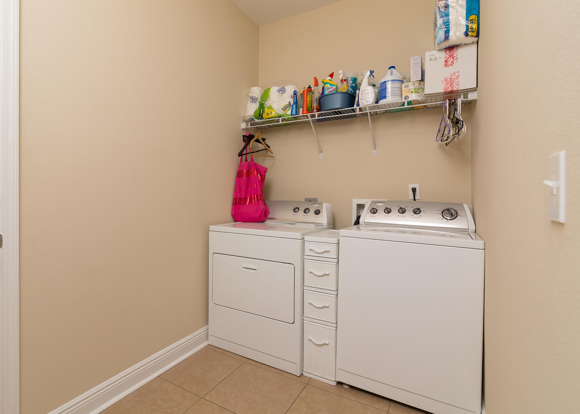 ROLLING RIDGE - Residential