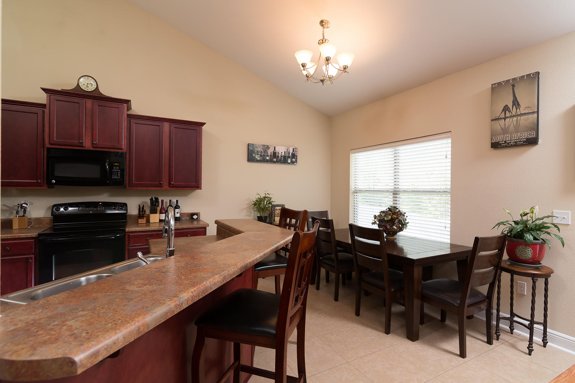 ROLLING RIDGE - Residential