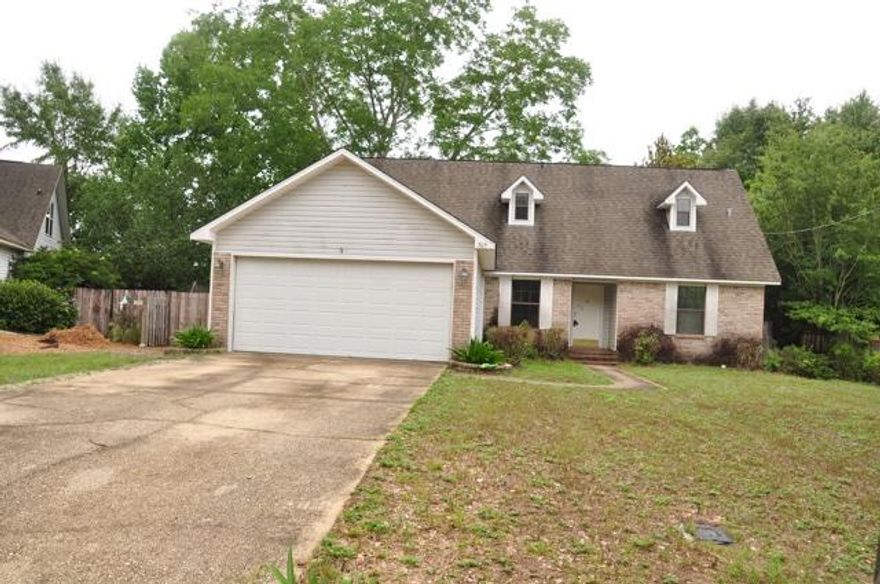 MULTIPLE OFFERS HAVE BEEN RECEIVED PLEASE SUBMIT YOUR BUYER'S HIGHEST & BEST BY NOON ON 8/21/2019 **REO Property** This 4 bedroom 3 bathroom South Crestview home is ready for a little TLC. Lots of room in the upstairs loft area and the living room is complete with fireplace. Large main bathroom to accommodate the 3 additional bedrooms. Master suite features a soaking tub, separate stand-up shower and his & hers walk-in closets. Home has a 2 car garage & plenty of room in the yard for activities. Come see this property soon as it will likely go fast.
