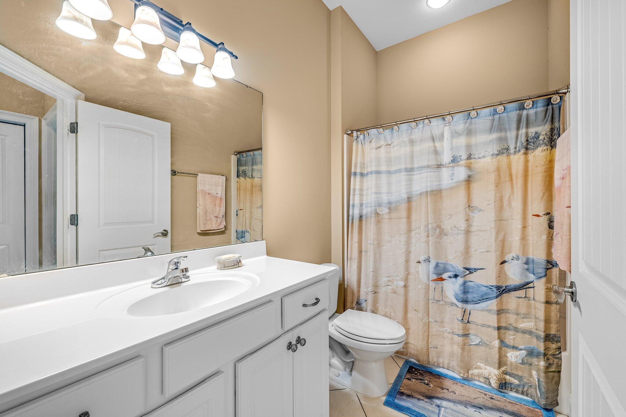 COLONY CLUB HARBOUR PH 1 - Residential