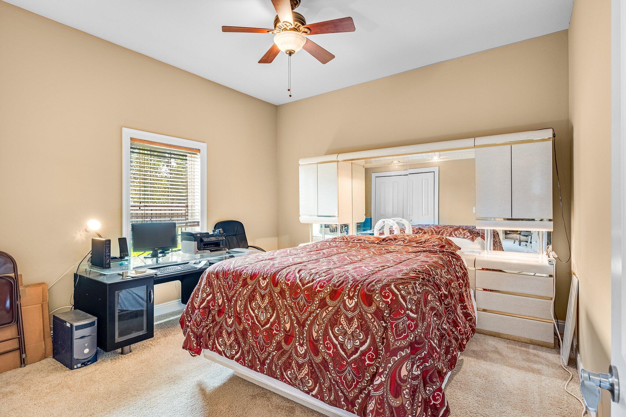 COLONY CLUB HARBOUR PH 1 - Residential