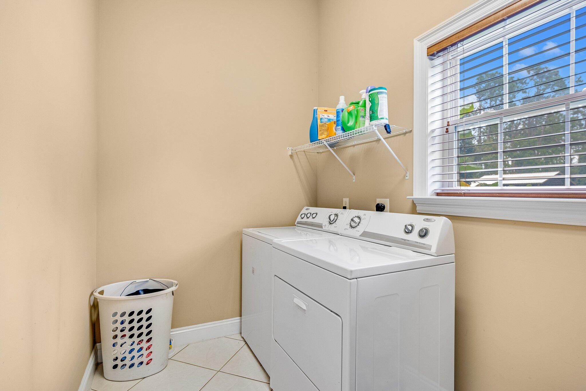 COLONY CLUB HARBOUR PH 1 - Residential