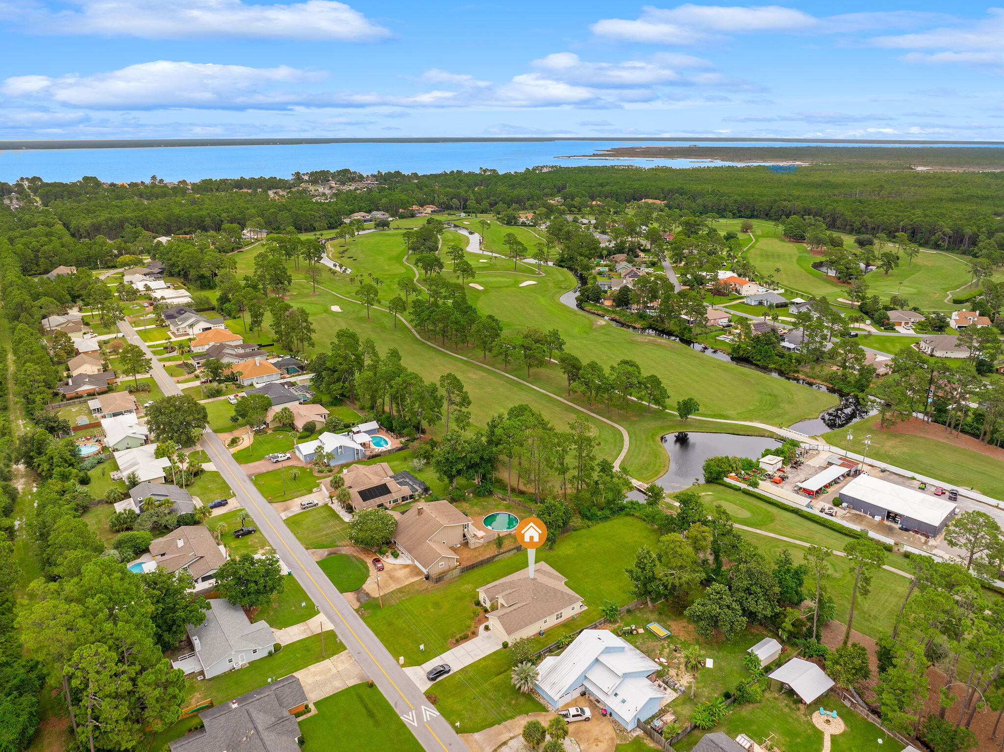 COLONY CLUB HARBOUR PH 1 - Residential