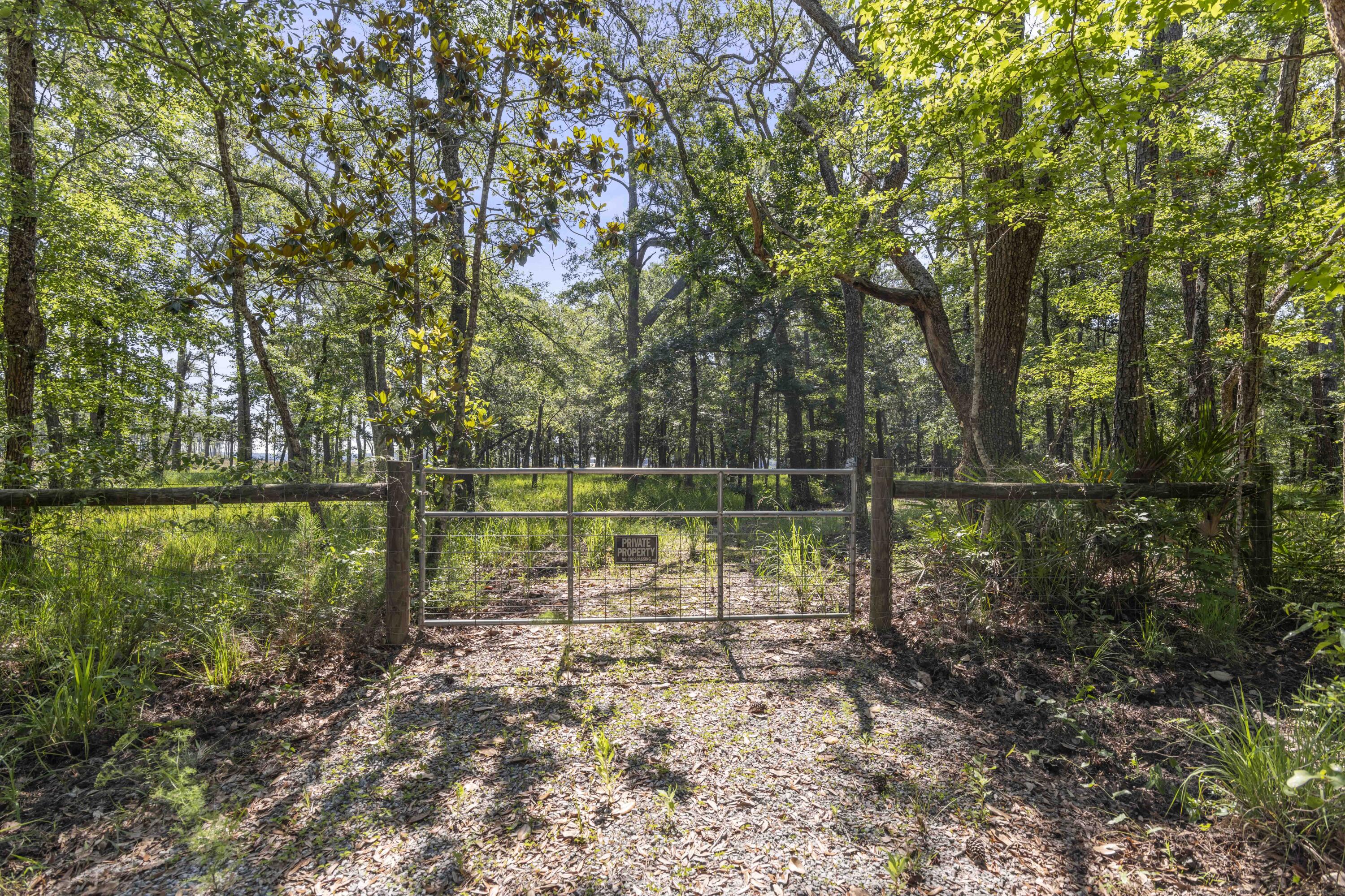 CROSS CREEK SHORES - Land