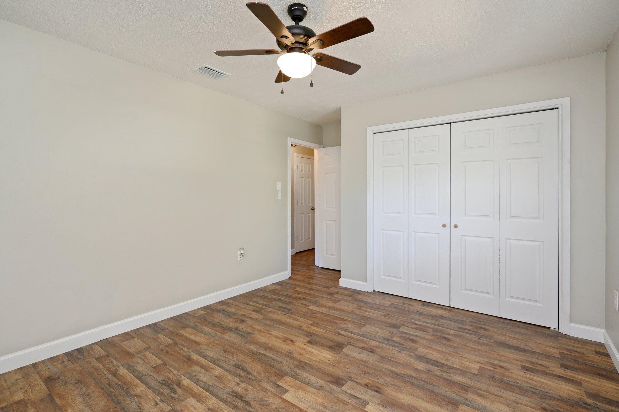 RAINTREE ESTATES UNIT 1 - Residential