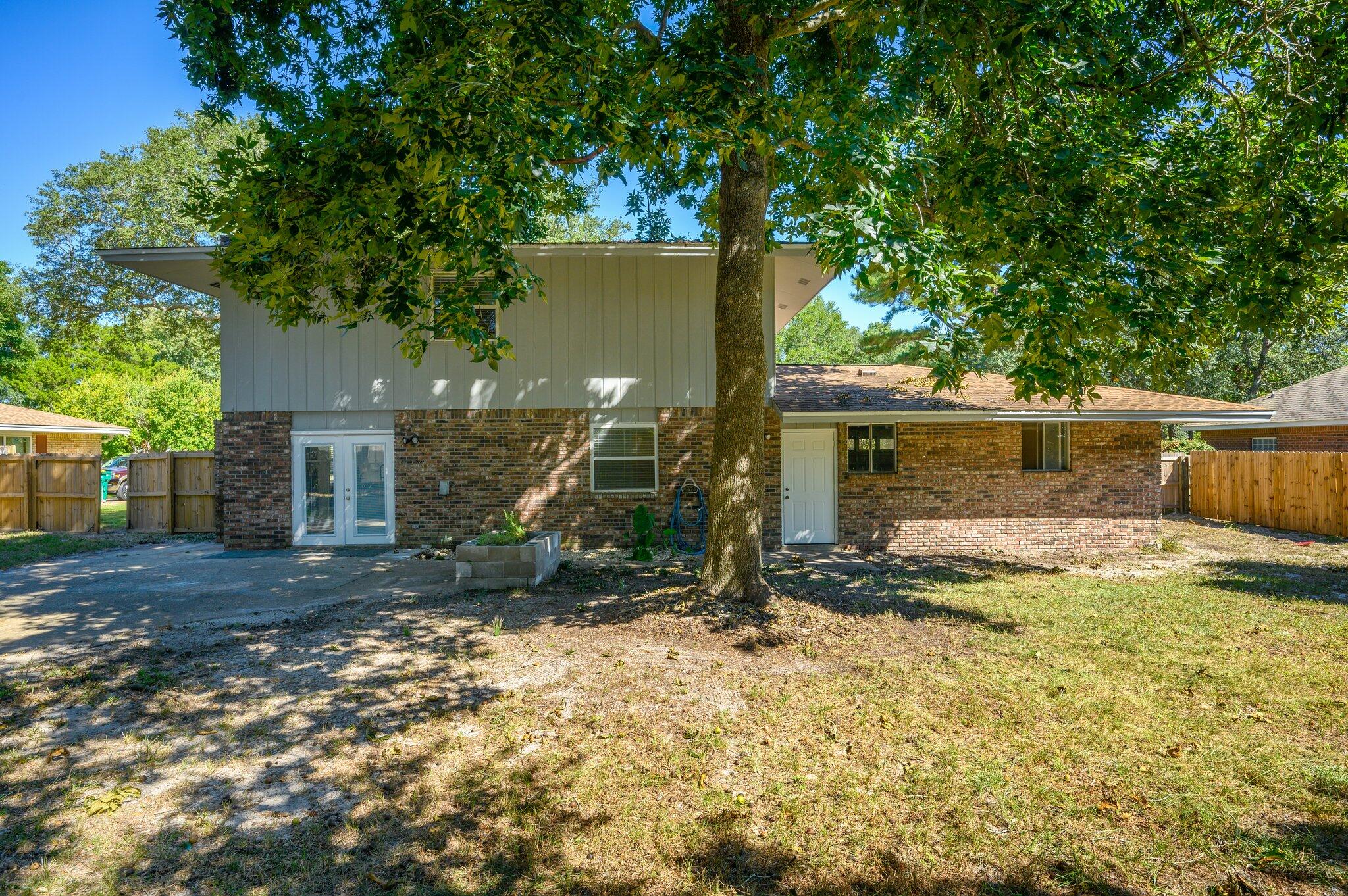 RAINTREE ESTATES UNIT 1 - Residential