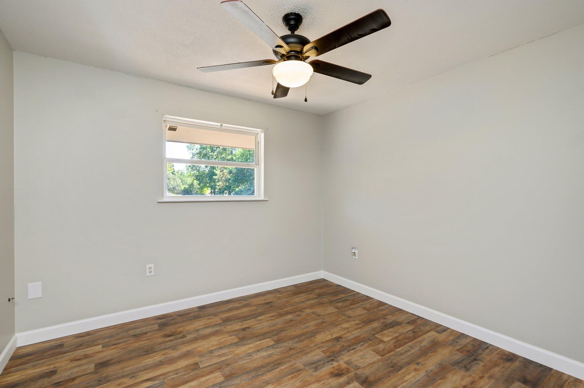 RAINTREE ESTATES UNIT 1 - Residential