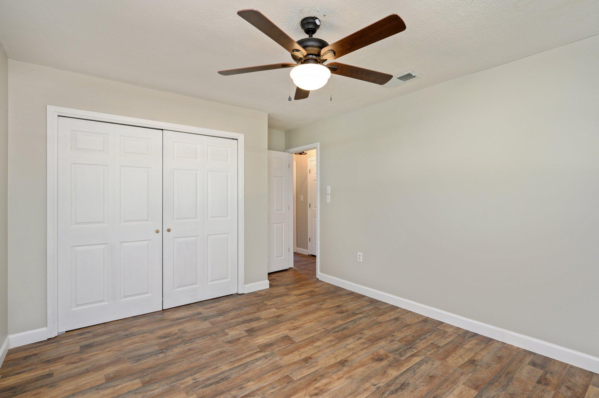 RAINTREE ESTATES UNIT 1 - Residential