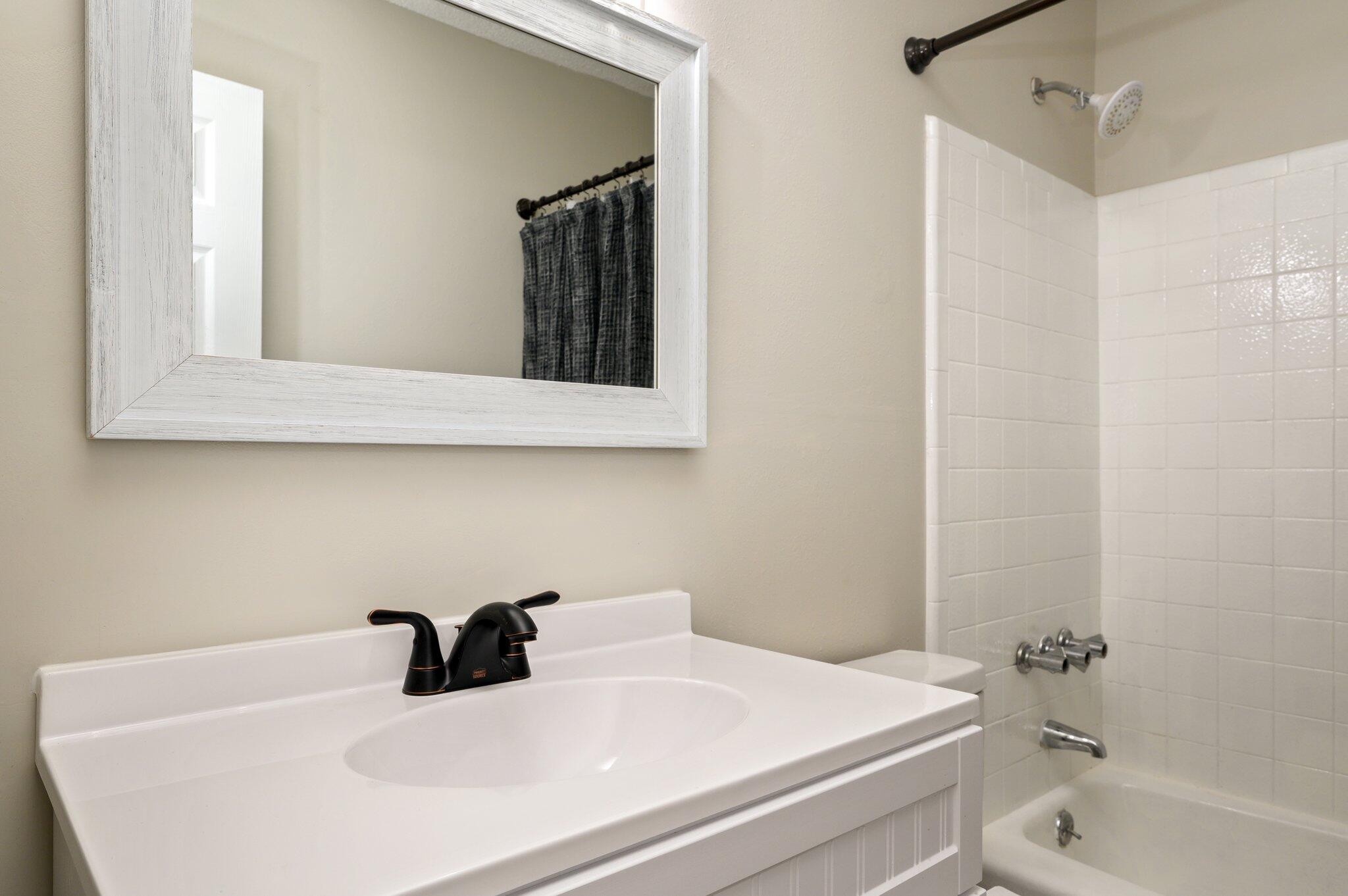 RAINTREE ESTATES UNIT 1 - Residential