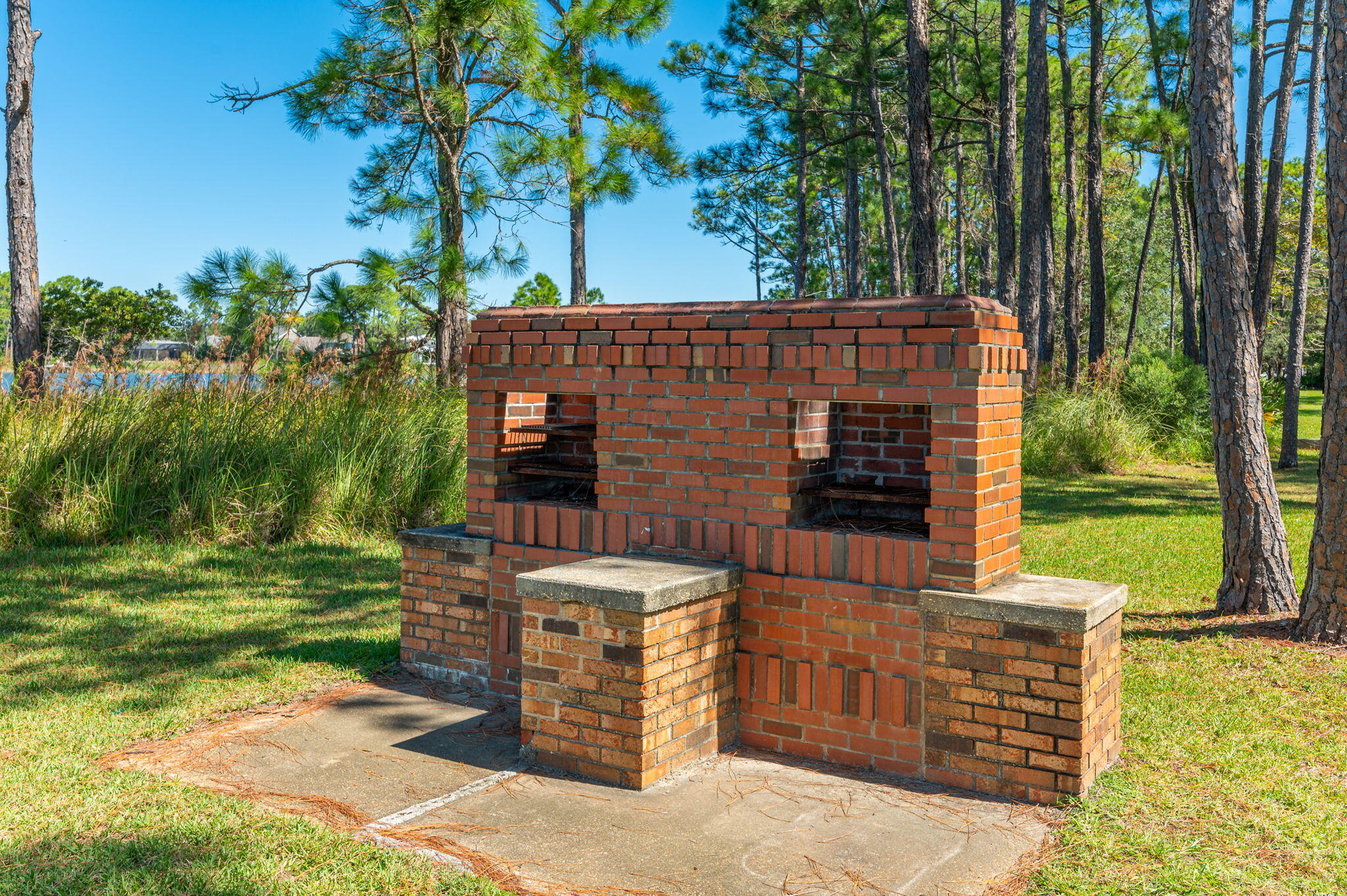 RAINTREE ESTATES UNIT 1 - Residential