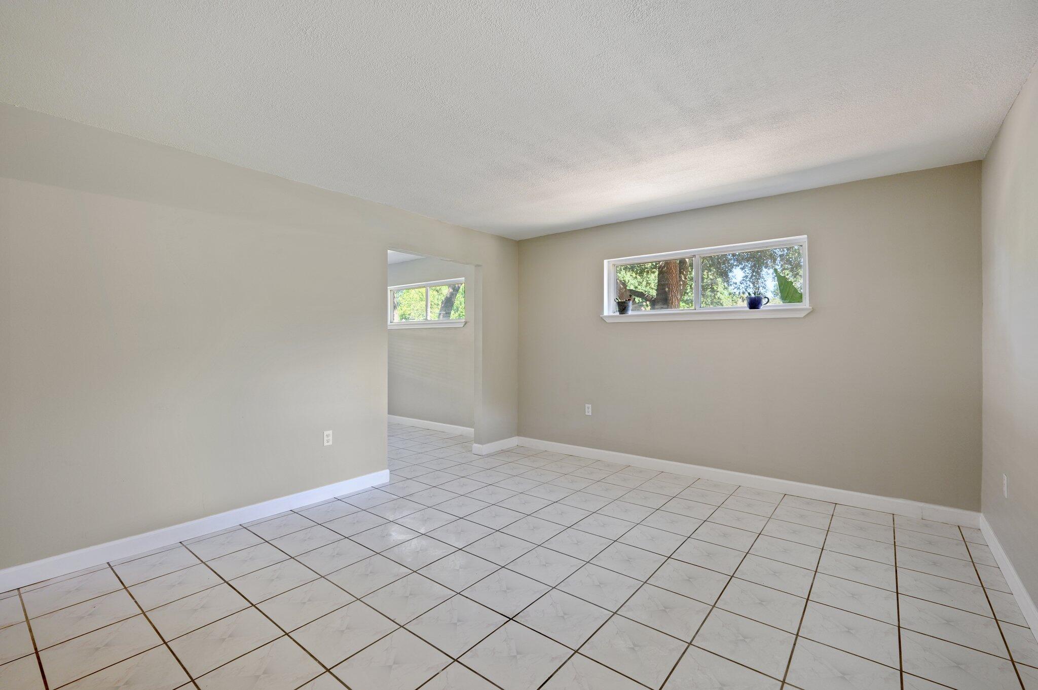 RAINTREE ESTATES UNIT 1 - Residential