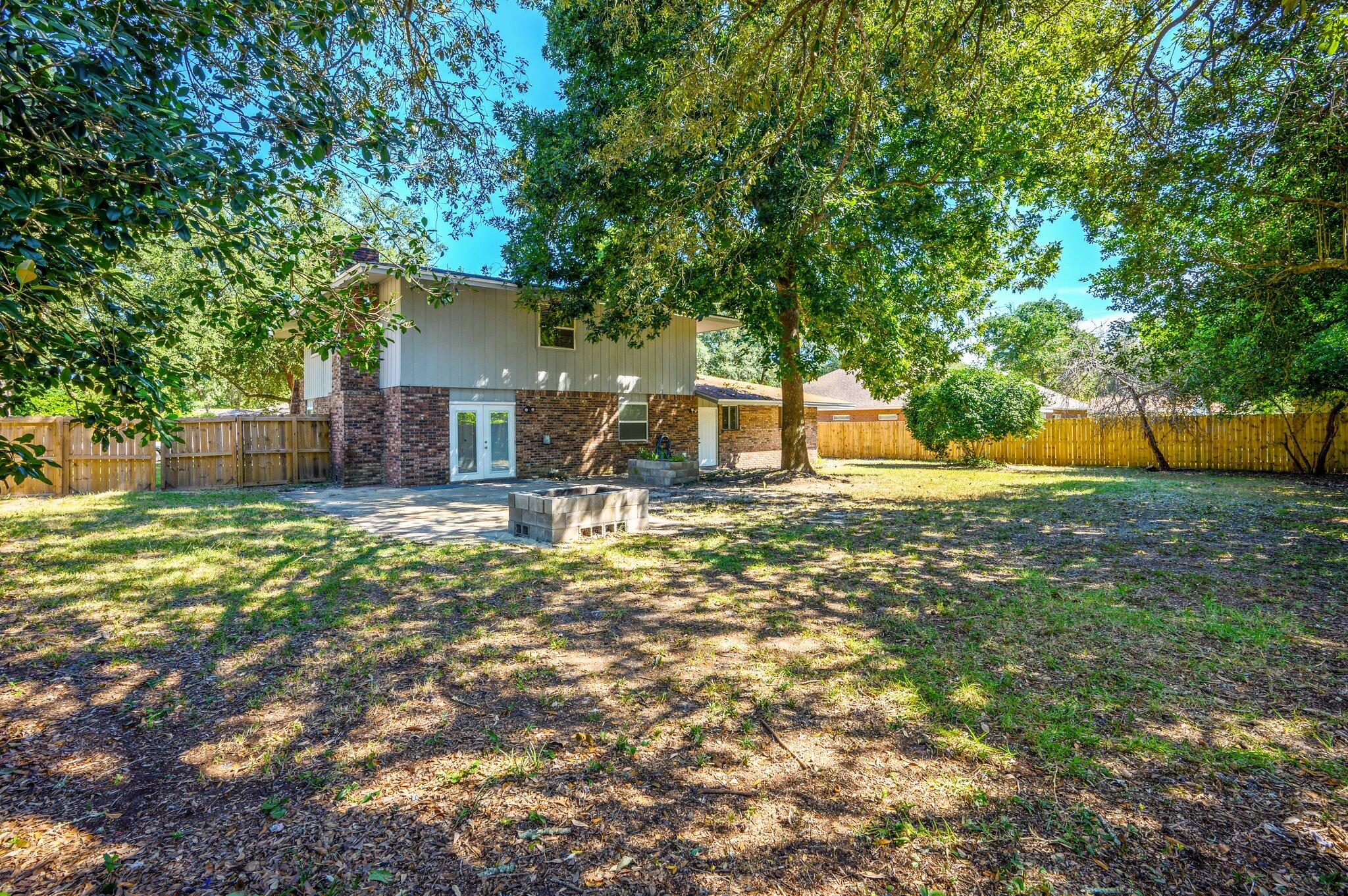 RAINTREE ESTATES UNIT 1 - Residential