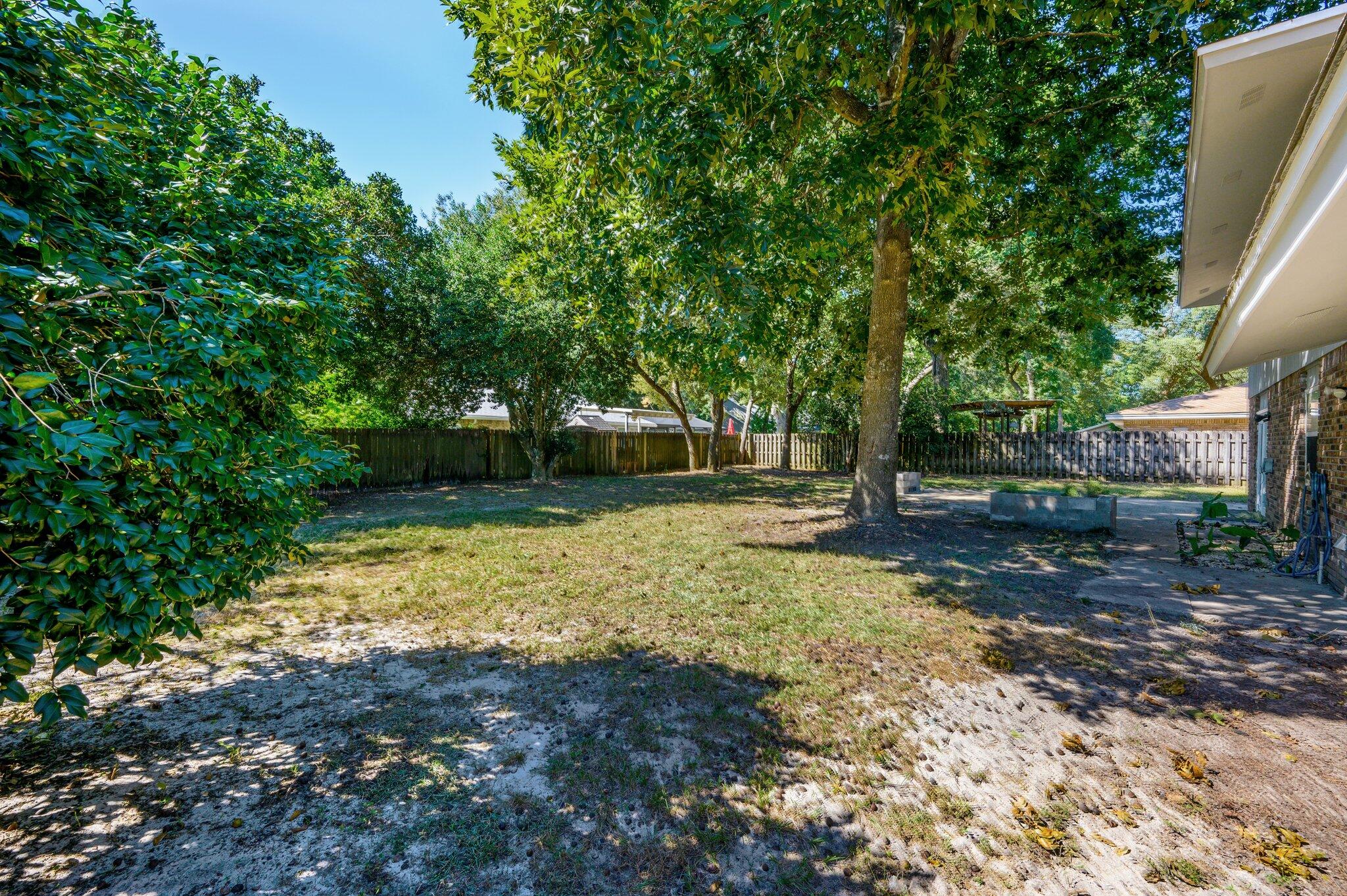 RAINTREE ESTATES UNIT 1 - Residential