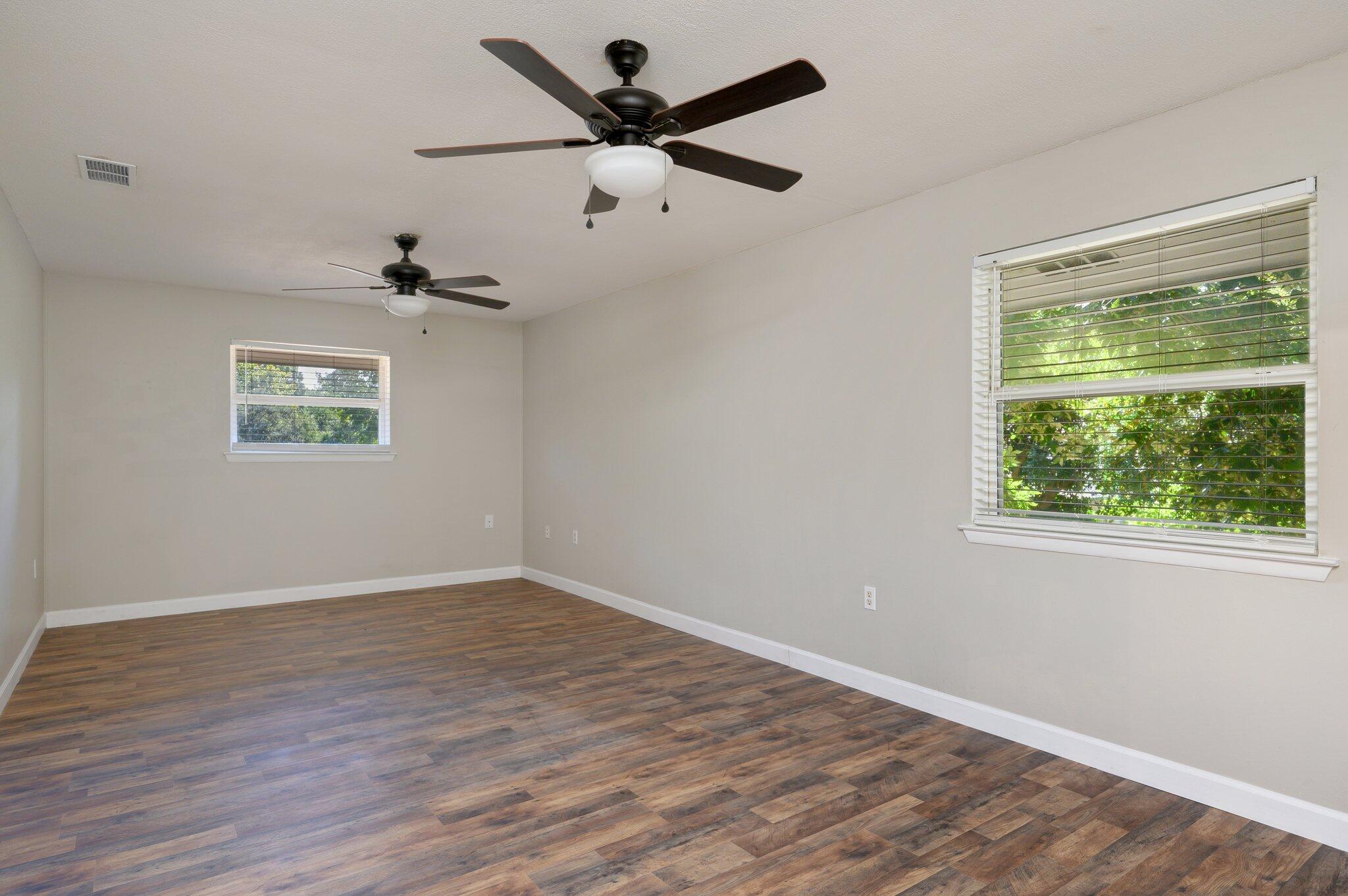 RAINTREE ESTATES UNIT 1 - Residential