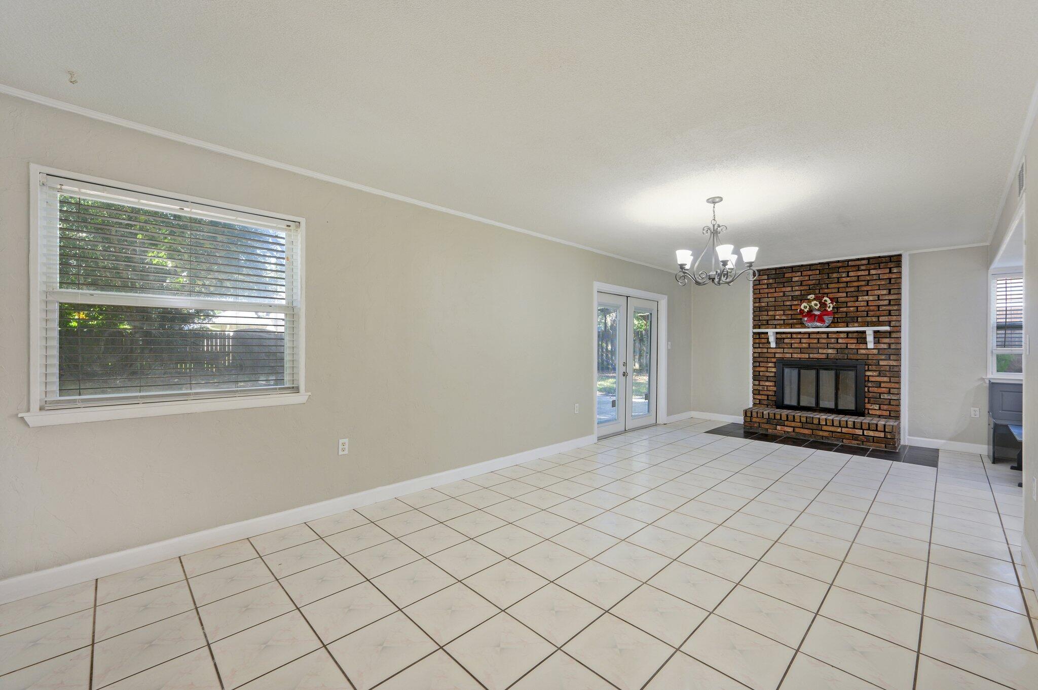 RAINTREE ESTATES UNIT 1 - Residential