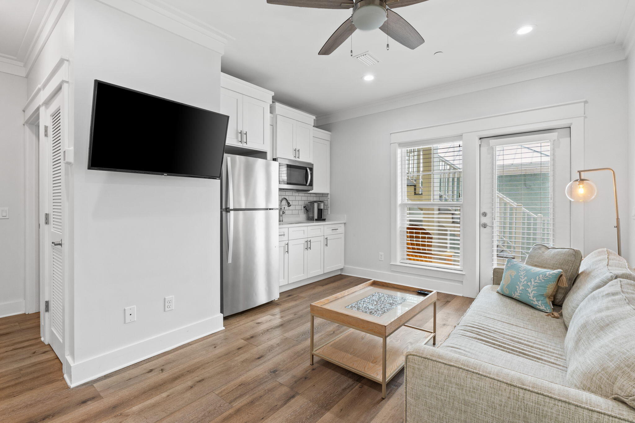 RIVIERA BEACH - Residential