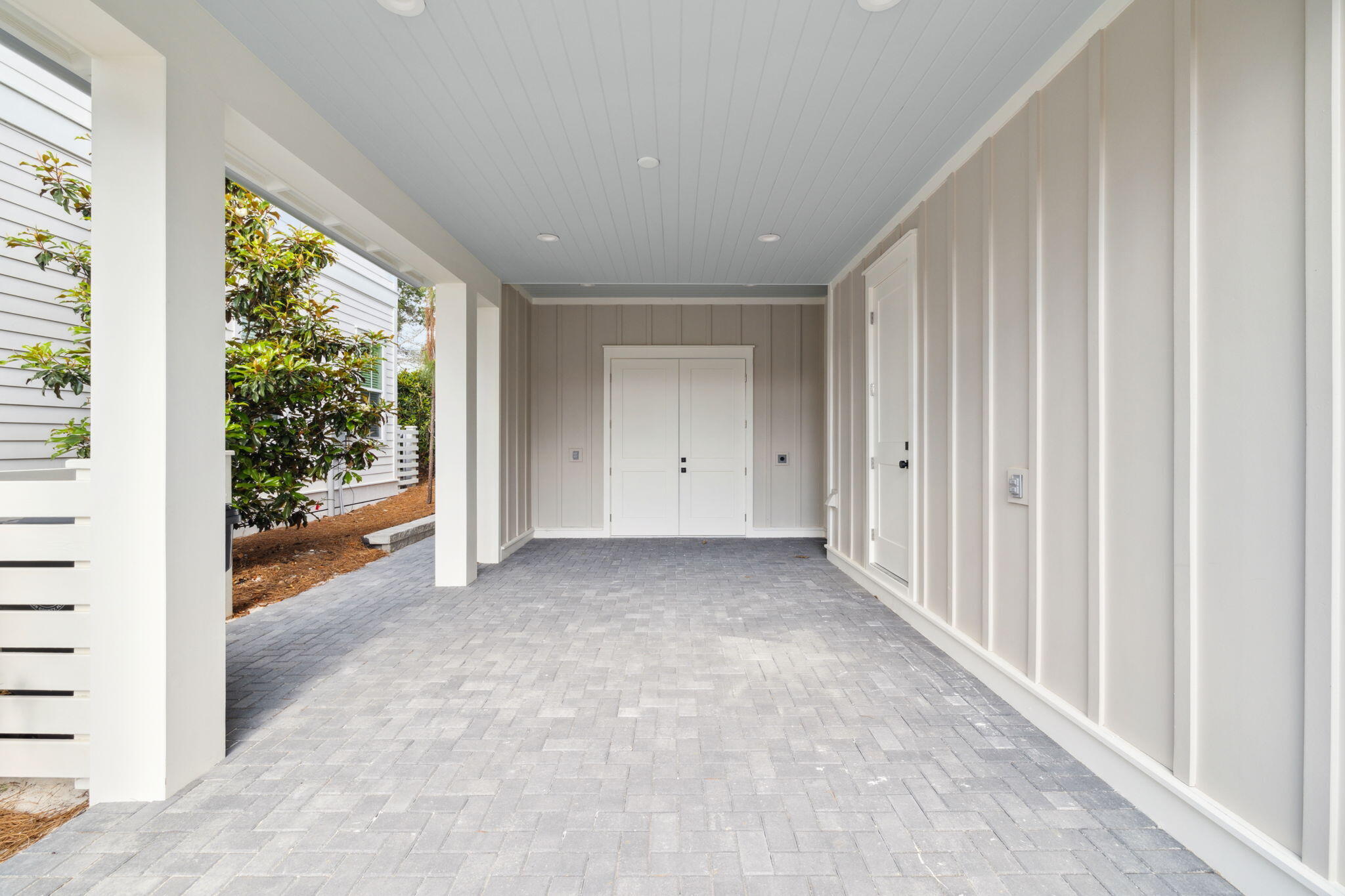 LAKESIDE AT BLUE MOUNTAIN BEACH - Residential