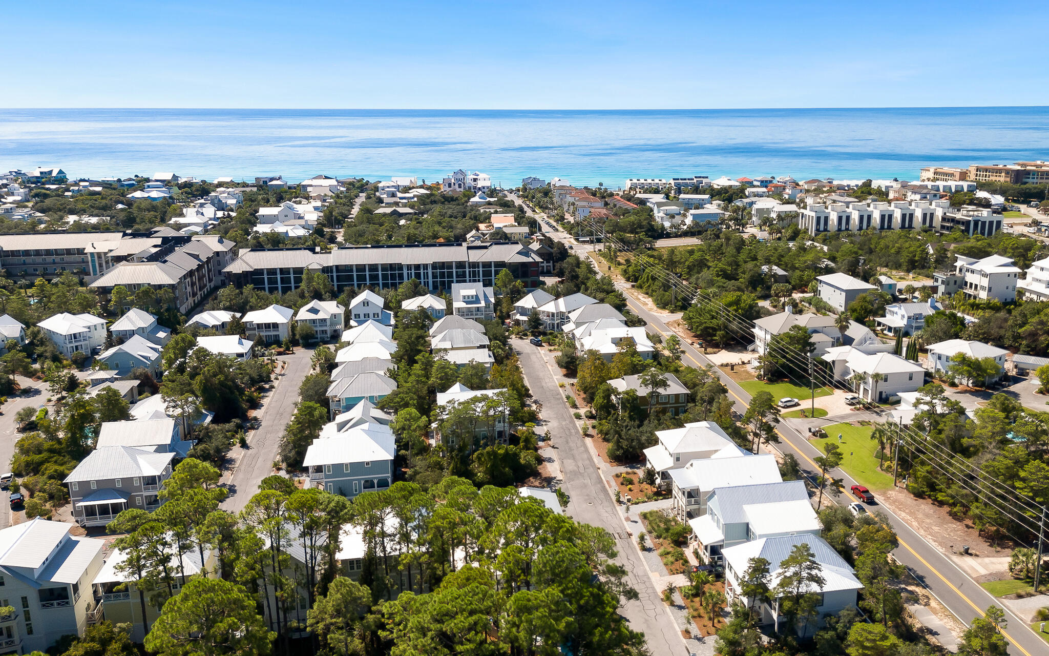 LAKESIDE AT BLUE MOUNTAIN BEACH - Residential